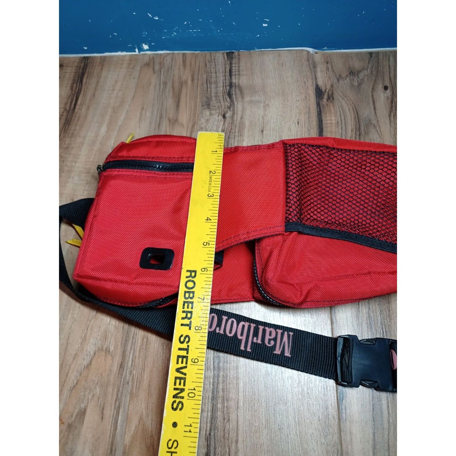 Marlboro VINTAGE Marlboro Fanny Pack Waist Bag Crossbody Strap 90s Medium Red Polyester Men's Travel 90s Crossbody Adjustable Strap Size ONE SIZE - 7 Thumbnail
