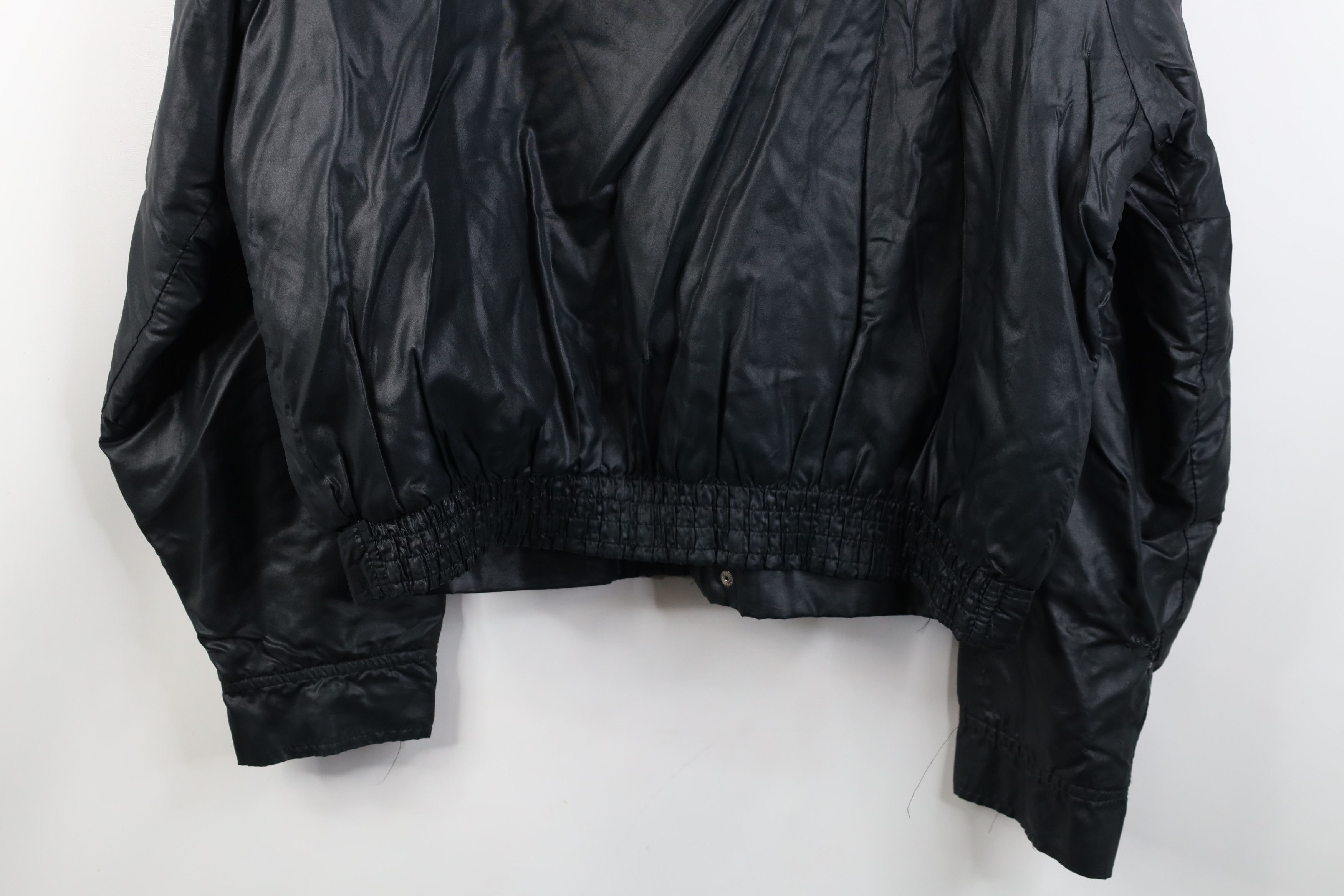 Vintage Vintage 70s Streetwear Micro Puffer Bomber Jacket Black USA Size US L / EU 52-54 / 3 - 17 Thumbnail