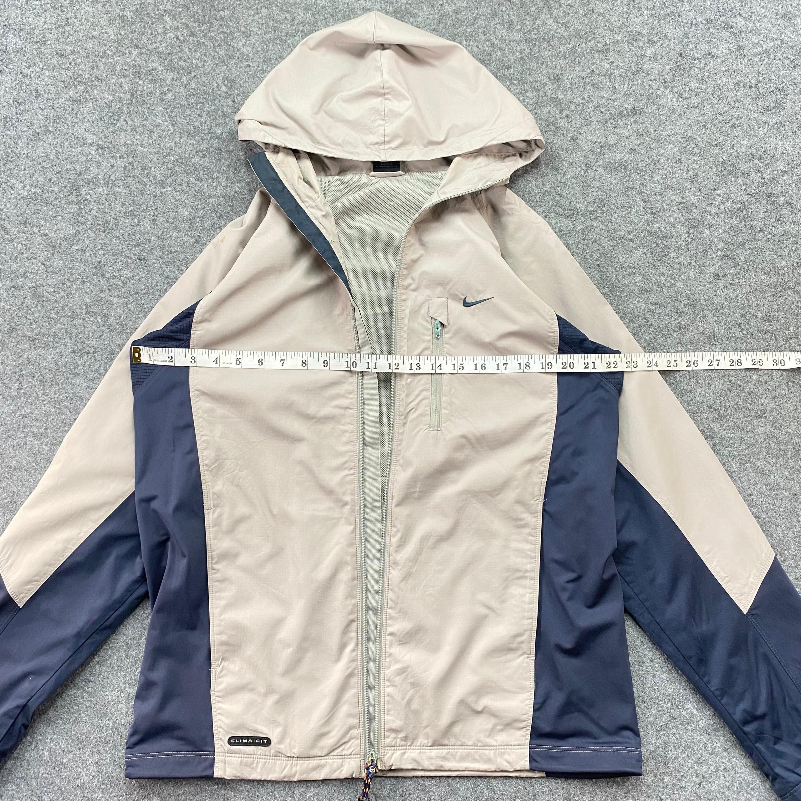 Nike Vintage Nike Sport Windbreaker Hoodies Jacket Size US L / EU 52-54 / 3 - 3 Thumbnail
