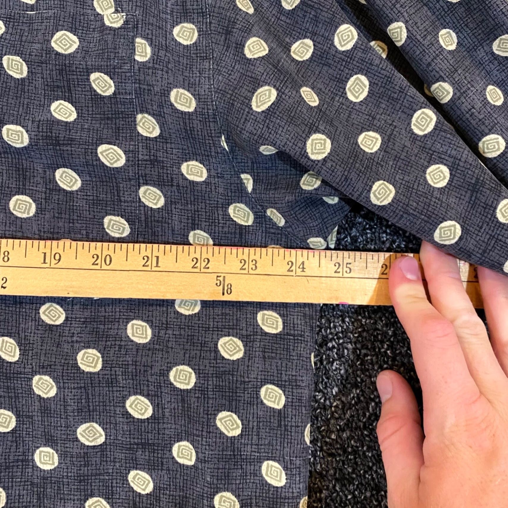 Tommy Bahama Tommy Bahama Hawaiian Shirt Mens Large Gray Geometric Silk Button Up S/S Size US L / EU 52-54 / 3 - 7 Thumbnail