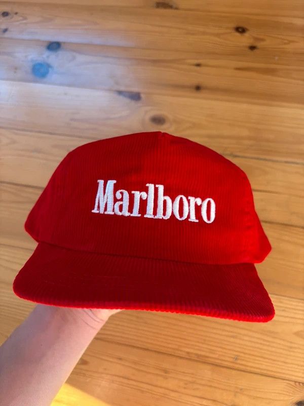 Marlboro NWT 90s Marlboro Formula 1 red corduroy snapback Size ONE SIZE - 1 Thumbnail