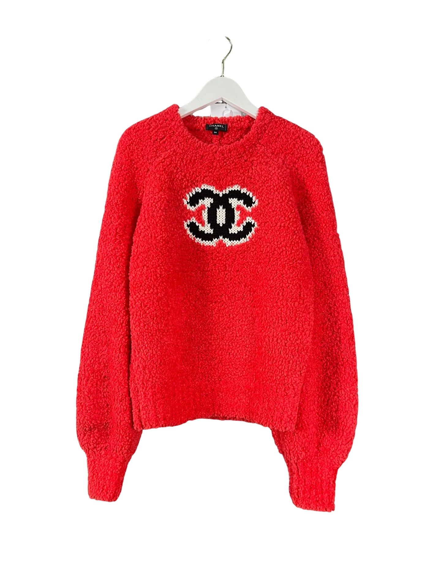 Chanel Chanel Logo Teddy Sweater Size 34 Size XS / US 0-2 / IT 36-38 - 1 Thumbnail