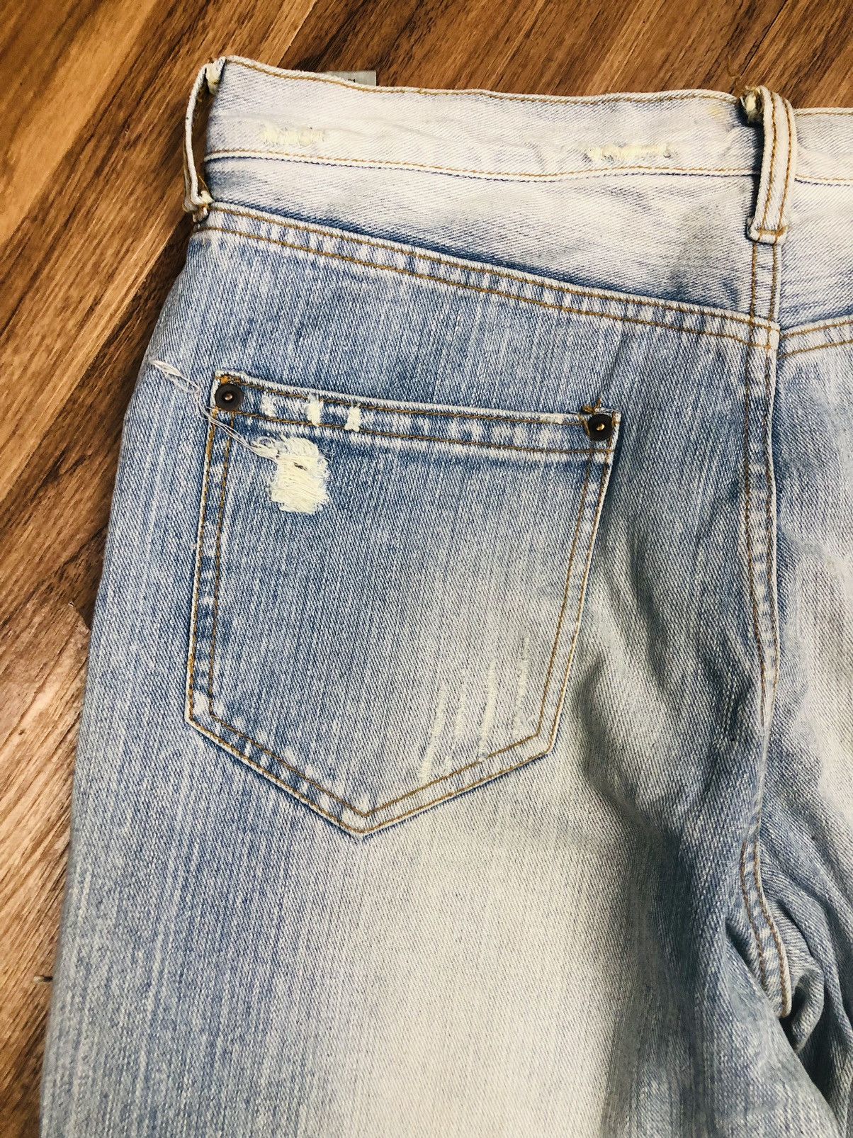Japanese Brand EXHIBITIONIST Ripped Distressed Light Wash Jeans (37) Size US 31 - 19 Thumbnail
