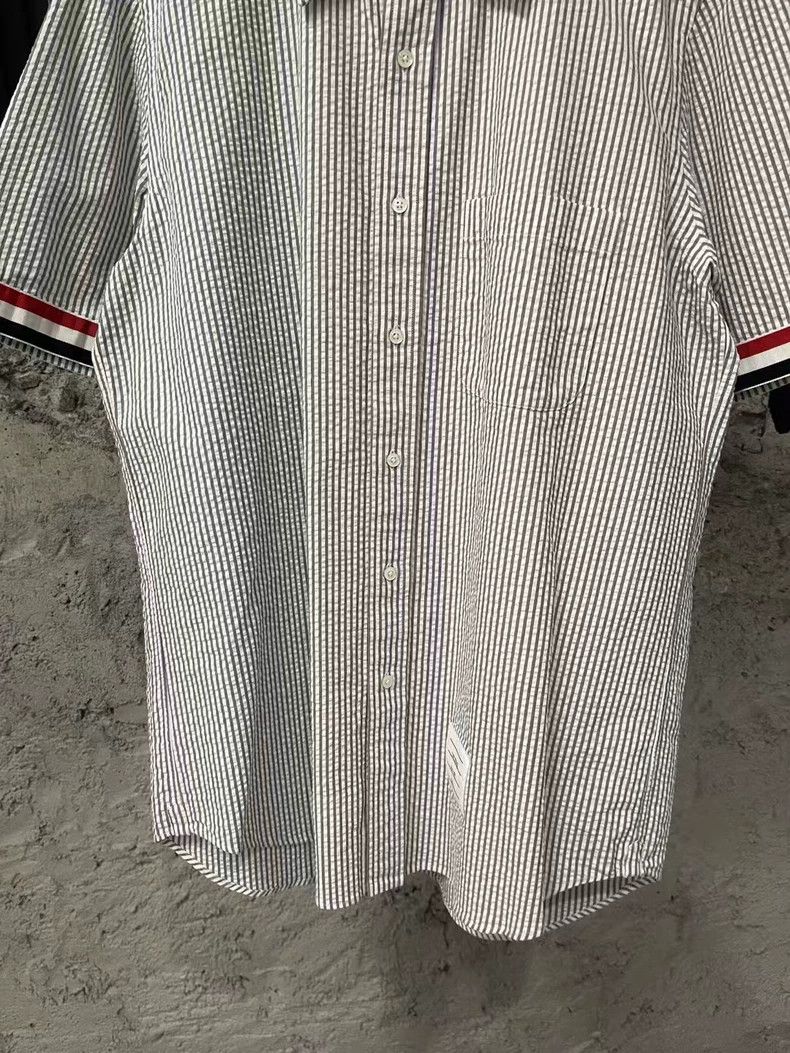Thom Browne Thom browne Tb short-sleeved shirt 2503-Nextarrow Size US L / EU 52-54 / 3 - 4 Thumbnail