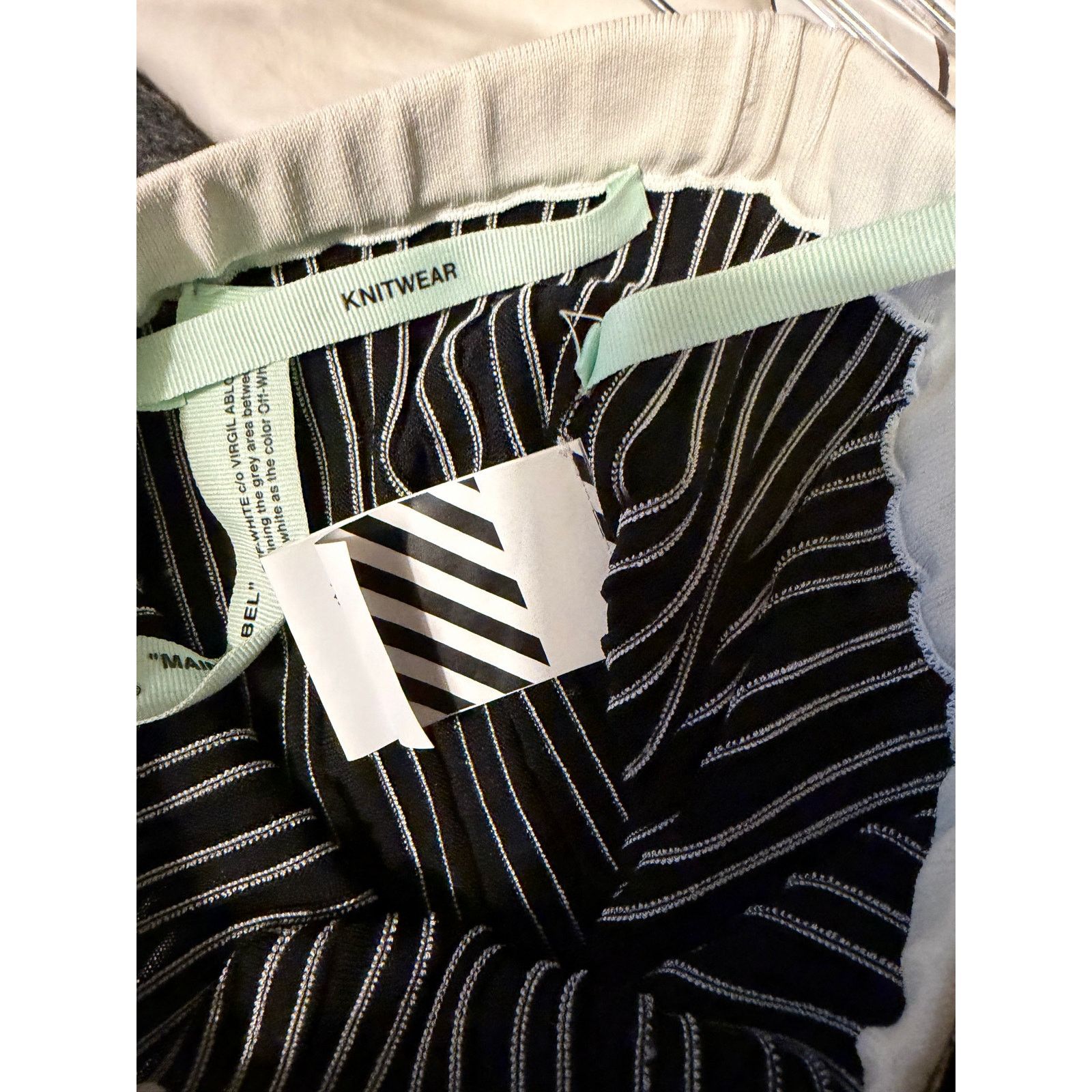Off-White OFF WHITE Plisse Knit Skirt size 38IT/ XS $1235 Size 26" / US 2 / IT 38 - 7 Thumbnail