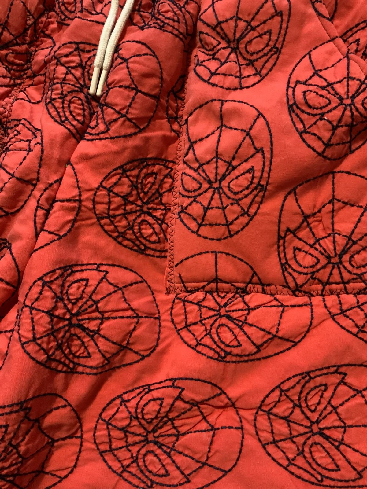 Vintage Marvel Comics Spider-Man Web Mask Quilted Reworked Shorts Size US 34 / EU 50 - 5 Thumbnail