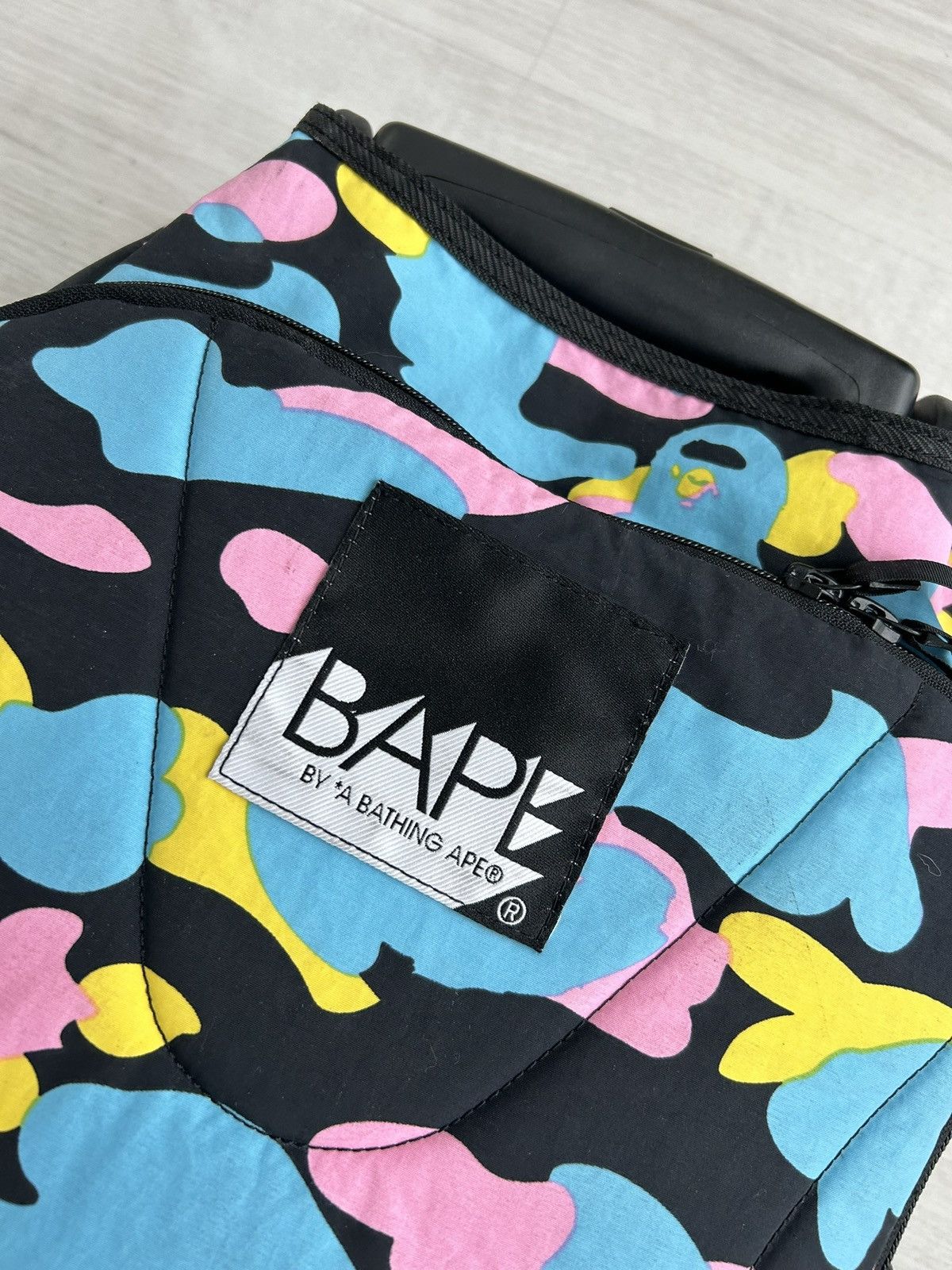 Bape VERY RARE OG 2006 A BATHING APE COTTON CANDY LUGGAGE Size ONE SIZE - 2 Thumbnail