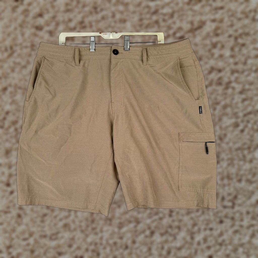 O'Neill ONeill Shorts Men 38 Beige Cargo Regular Fit Polyester Cotton Blend 38x9 Casual Beach Spring Summer 2000s Mens Size US 38 / EU 54 - 1 Thumbnail