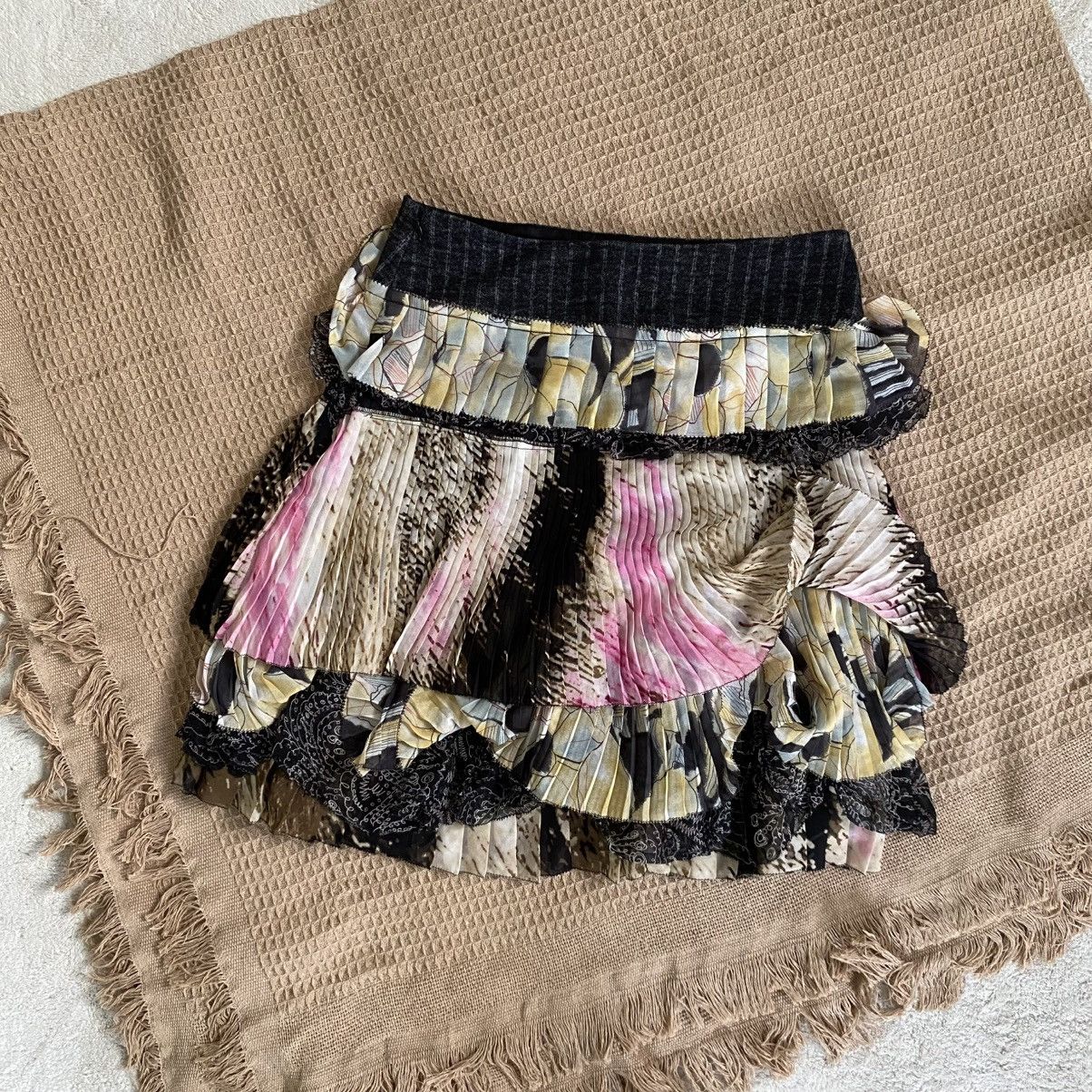 Diane von Furstenberg Diane Von Furstenberg mini skirt Size 25" / US 0 / IT 36 - 1 Thumbnail
