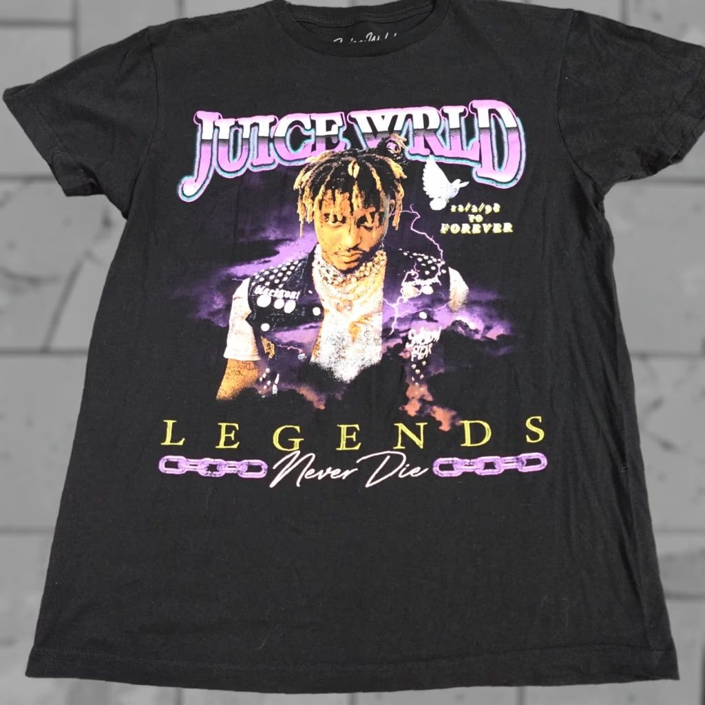 Vintage Juice Wrld Shirt Medium Black Legends Never Die Shirt Mens M Black Crew Neck Short Sleeve Jersey T-Shirt Graphic Print Under Armour HeatGear Size US M / EU 48-50 / 2 - 1 Thumbnail