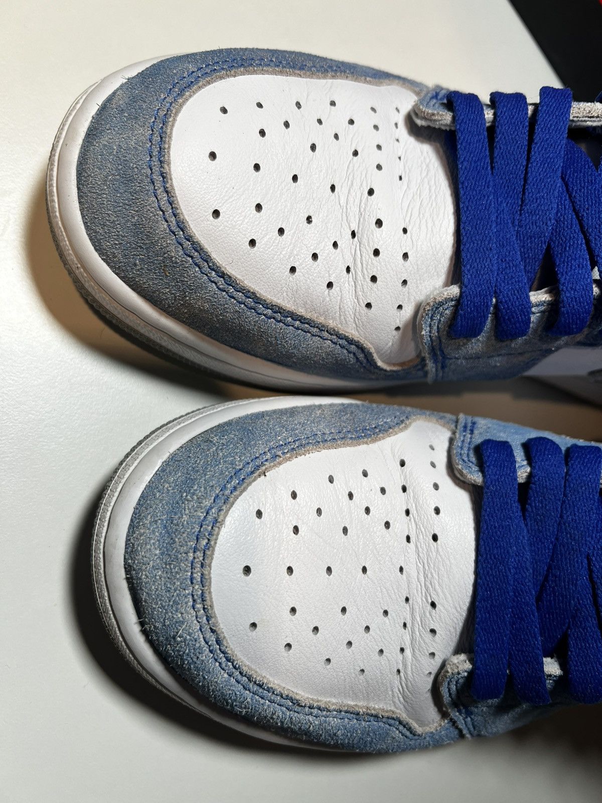 Jordan Brand Jordan 1 Hyper Royal Size US 12 / EU 45 - 4 Thumbnail