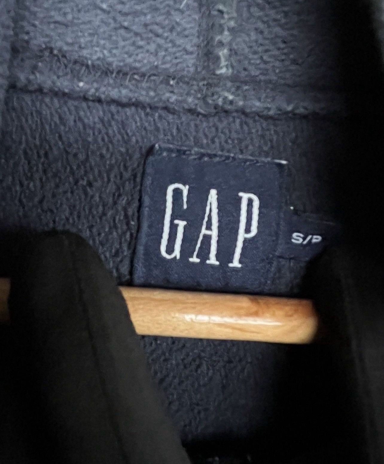 Gap Vintage Gap Navy Blue Hoodie Gap Faded Hoodie Size L Size US L / EU 52-54 / 3 - 6 Thumbnail
