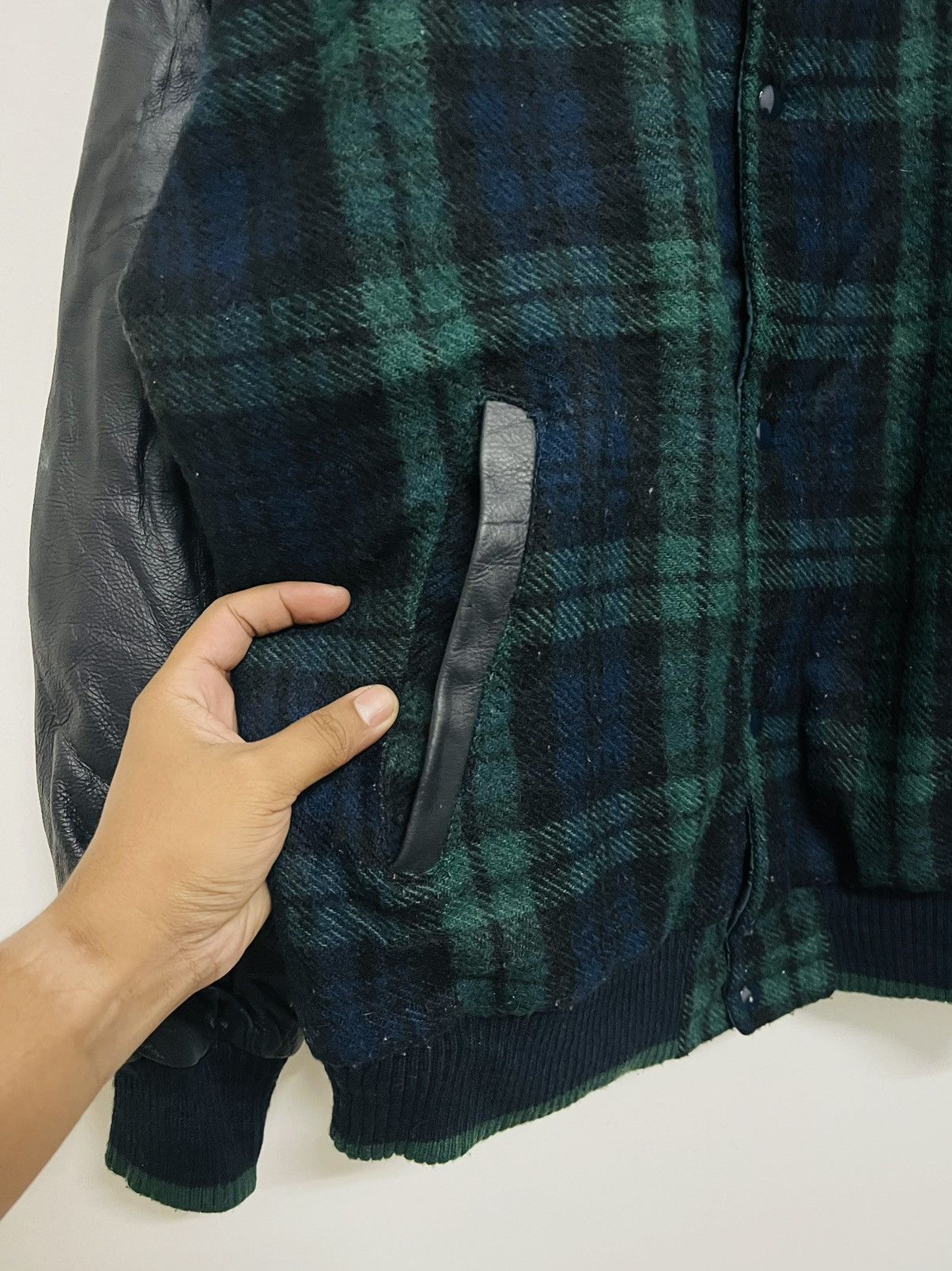 Vintage Vintage 80s Reversible Thump! Varsity Bomber Jacket Size US XL / EU 56 / 4 - 9 Thumbnail