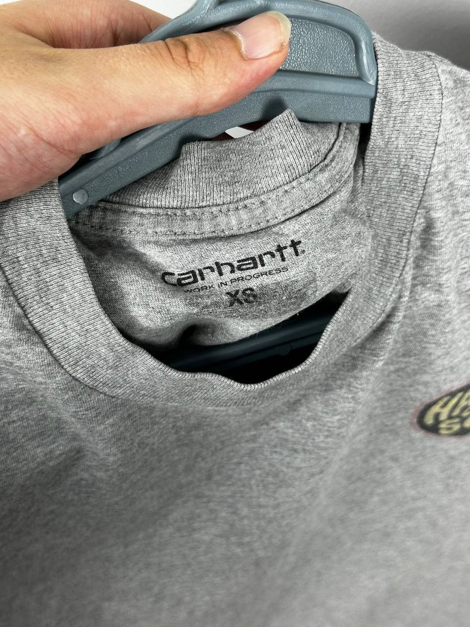 Carhartt Wip Carhartt WIP Grey Heart Big Logo T Shirt Size US XS / EU 42 / 0 - 11 Thumbnail