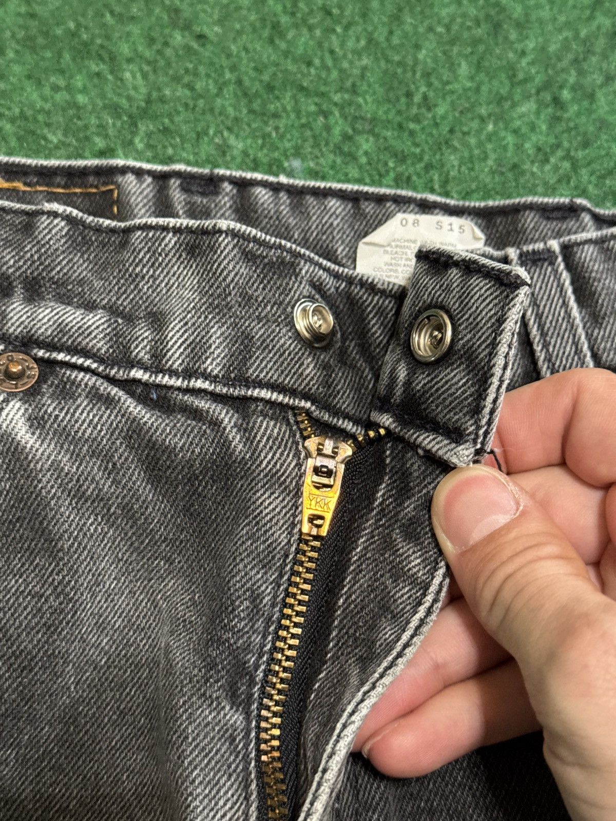 Levi's Vintage Clothing Vintage 90s Levi’s 550 Relaxed 23x26 Dark Wash Black Jeans Size 23" - 6 Thumbnail