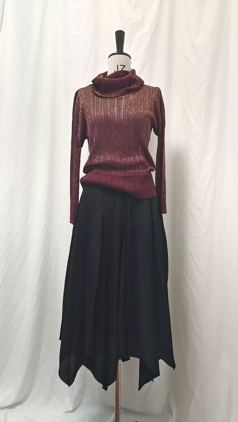 Issey Miyake Issey Miyake size:3 A vintage wine red gold thread woven m Size M / US 6-8 / IT 42-44 - 2 Thumbnail