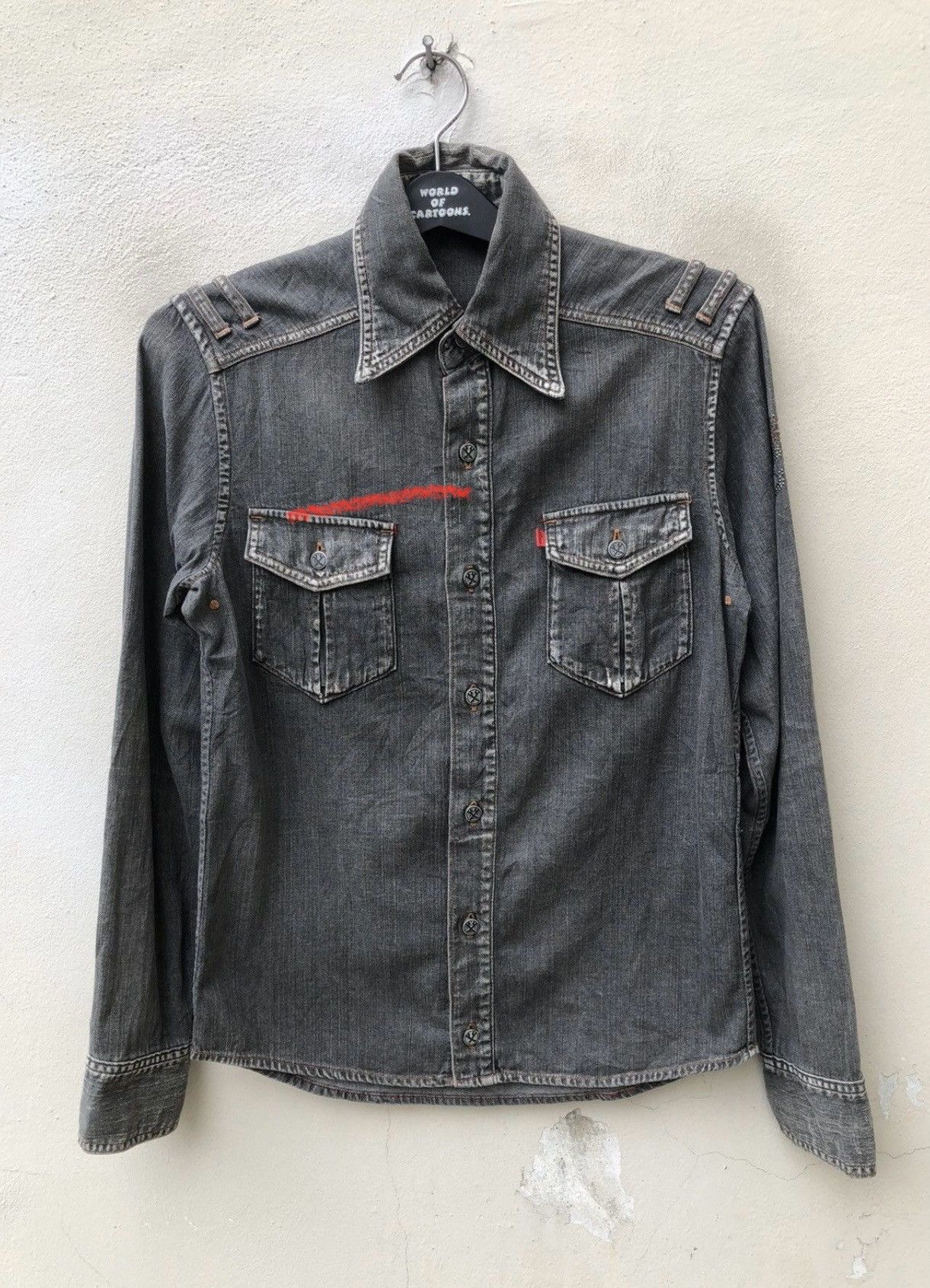 Mastermind Japan Vintage Roen Japan Skull Bones Fade Denim Western Shirt Size US S / EU 44-46 / 1 - 6 Thumbnail