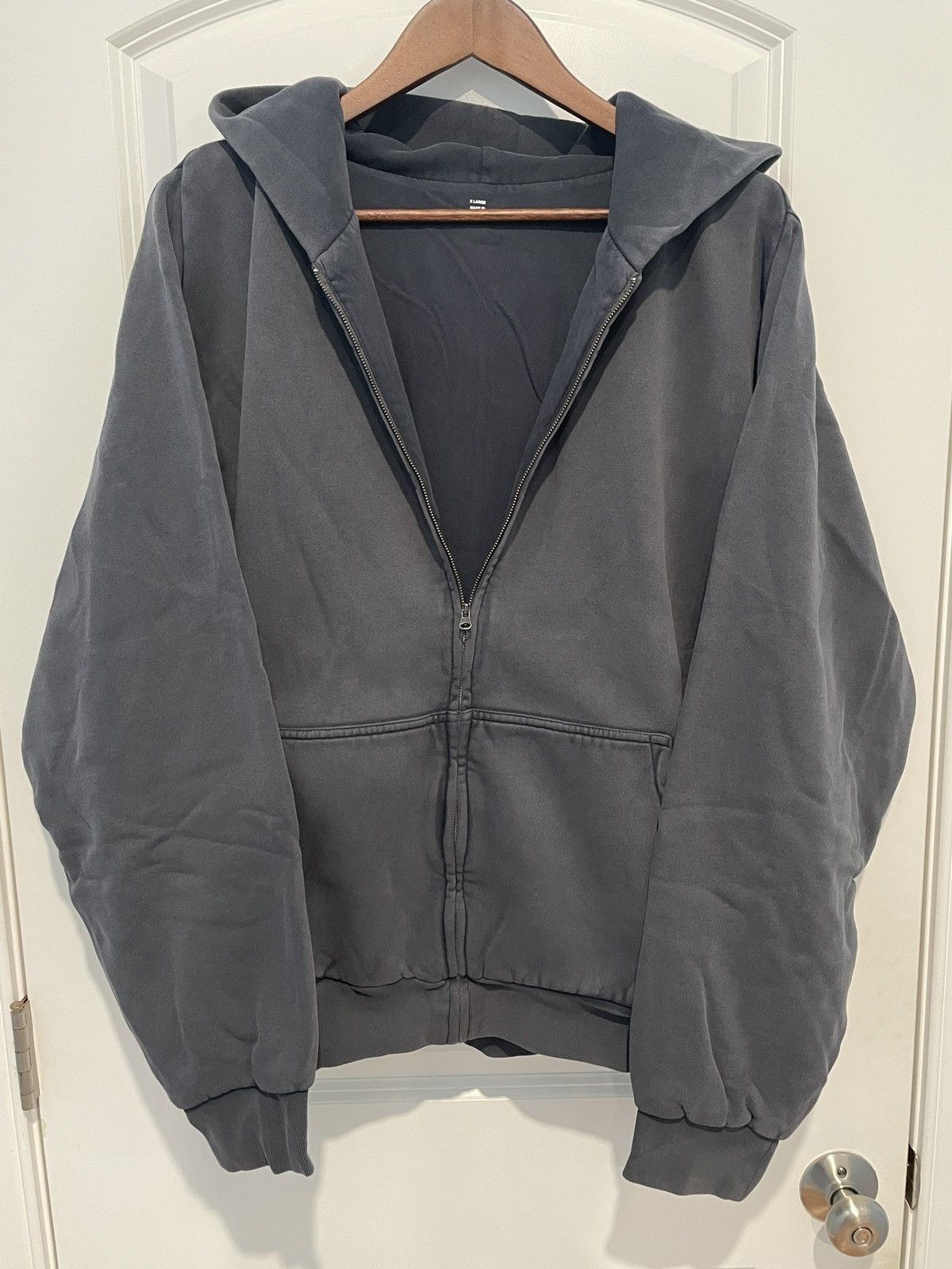 Balenciaga × Gap × Yeezy Yeezy Gap Zip Up Hoodie Poetic Black XL Size US XL / EU 56 / 4 - 2 Thumbnail