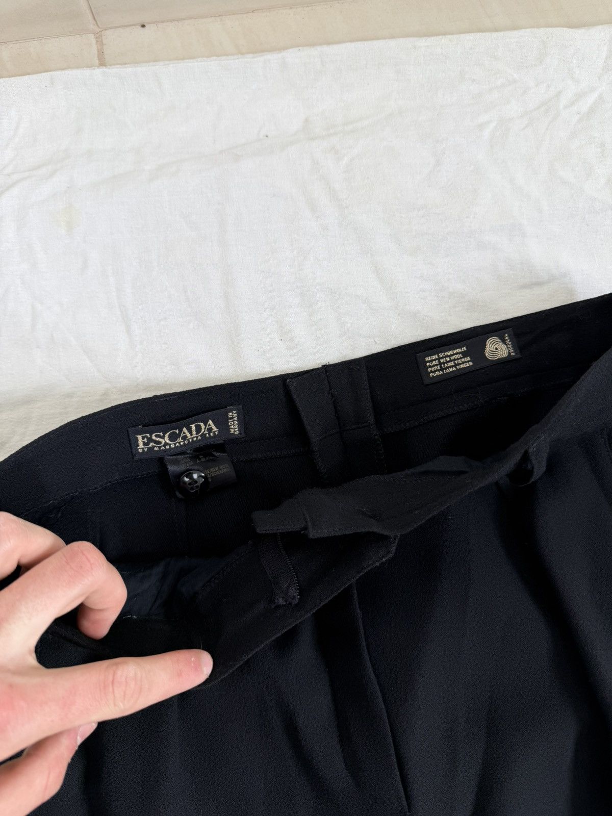 Escada ESCADA By Margaretha Ley Wool Classic Pants Size US 32 / EU 48 - 12 Thumbnail