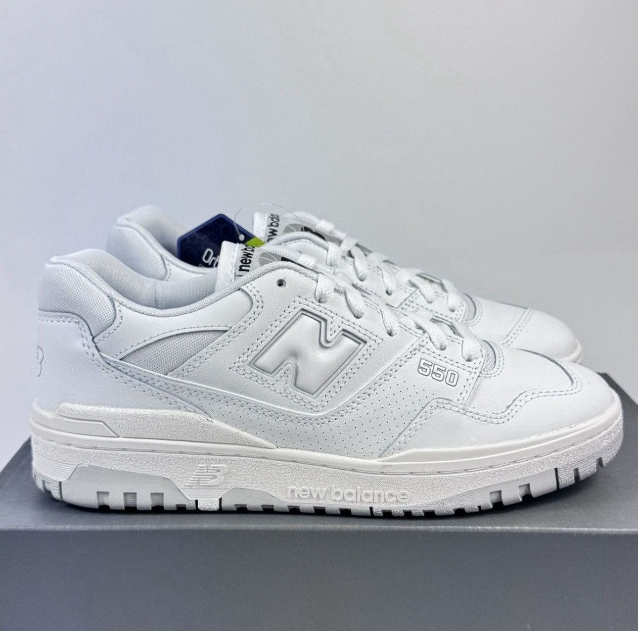 New Balance NEW BALANCE 550 SNEAKERS Size US 8.5 / EU 41-42 - 1 Thumbnail
