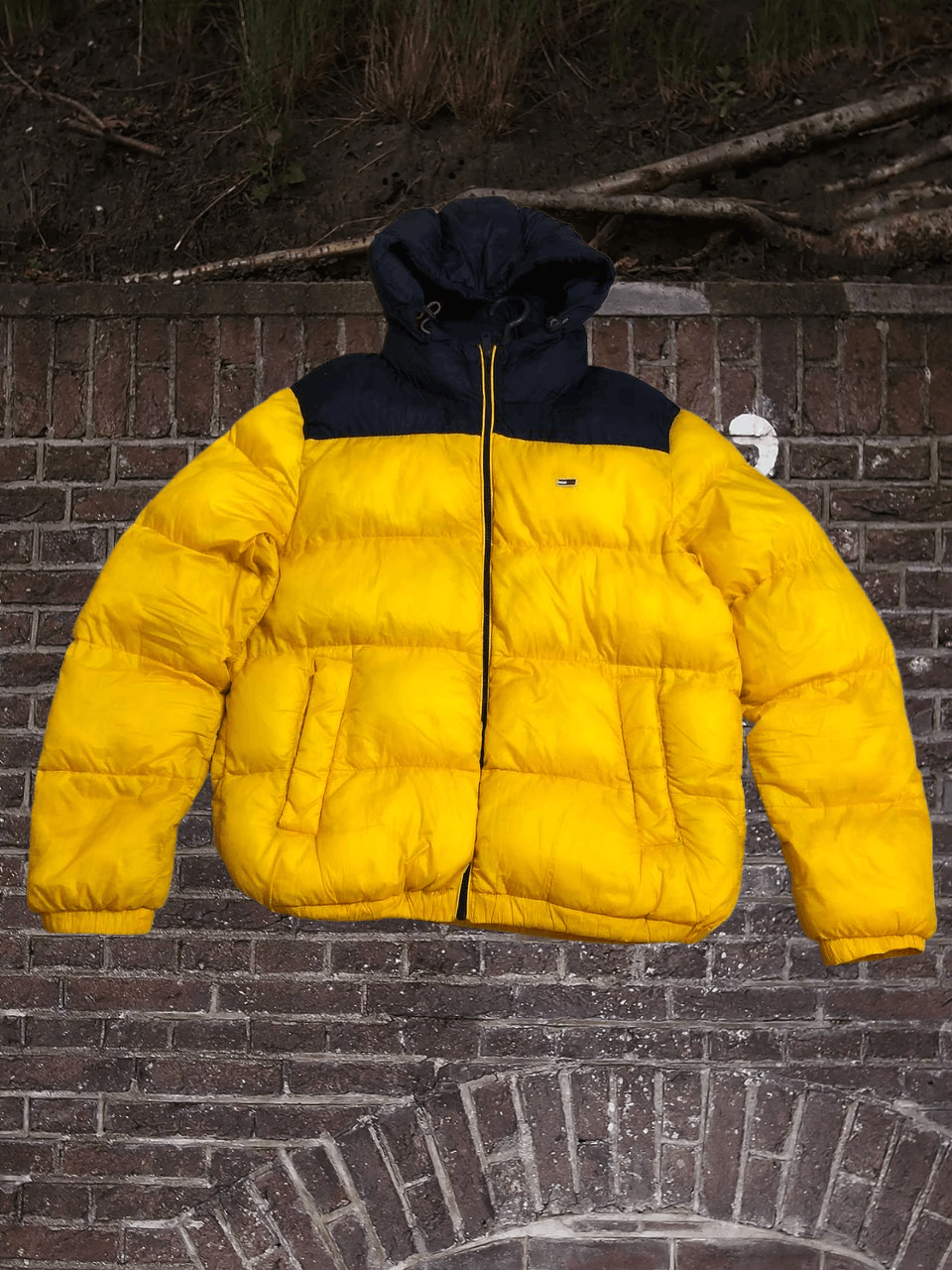 Tommy Hilfiger Tommy Hilfiger windbreaker jacket Size US S / EU 44-46 / 1 - 1 Thumbnail