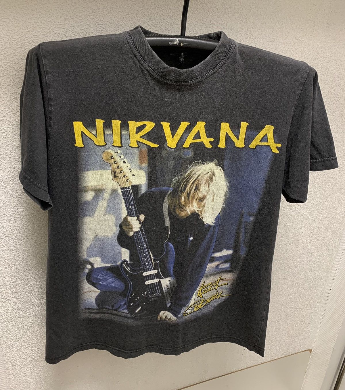 Band Tees Nirvana Kurt Cobain vintage band rock t-shirt M sz Size US M / EU 48-50 / 2 - 1 Thumbnail