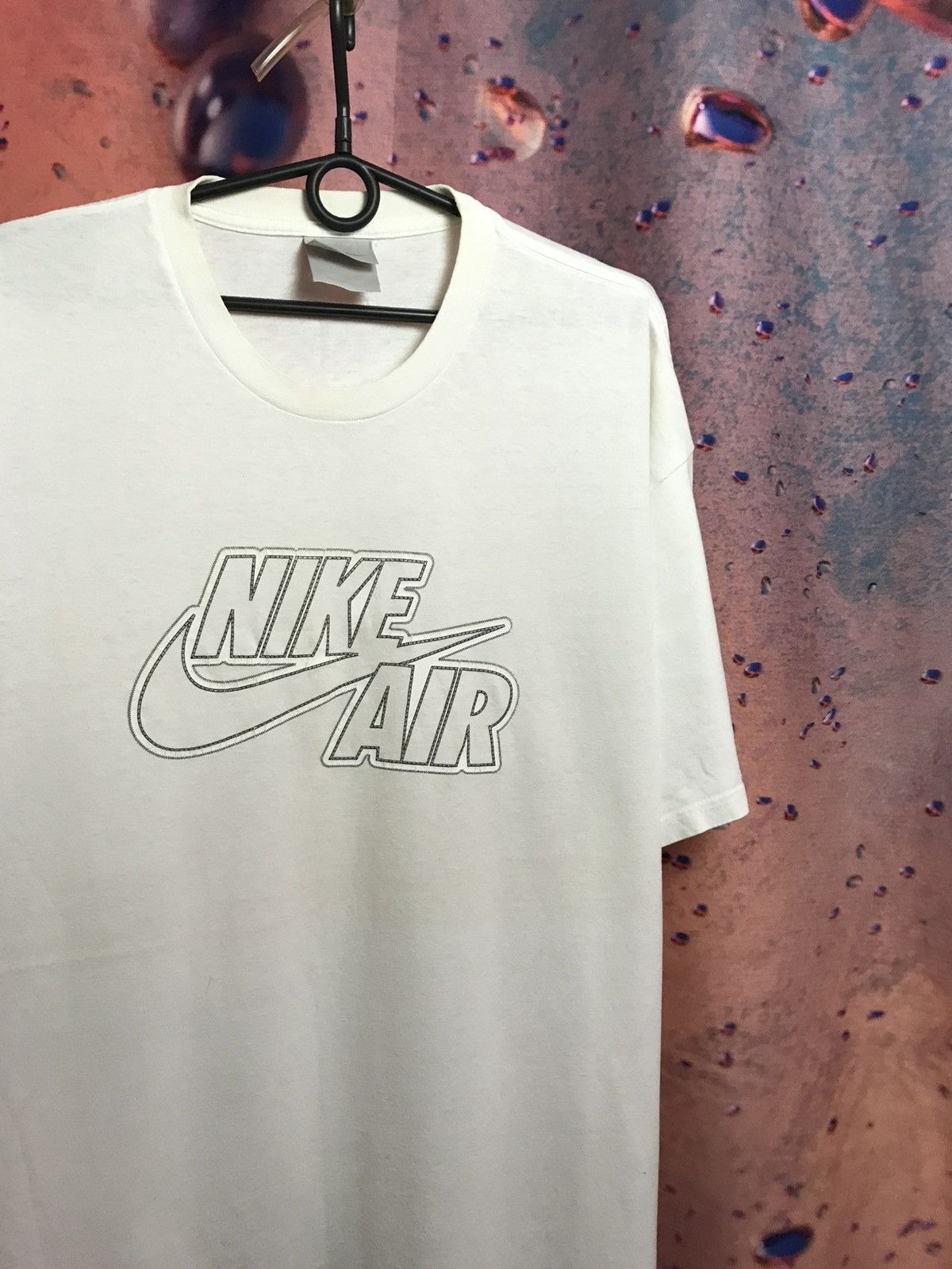 Vintage Vintage Nike streetwear centre logo tee Size US XL / EU 56 / 4 - 1 Thumbnail