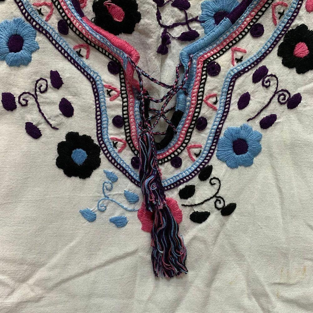 Designer Pre Owned Embroidered White Hand Made Blouse L Size L / US 10 / IT 46 - 4 Thumbnail