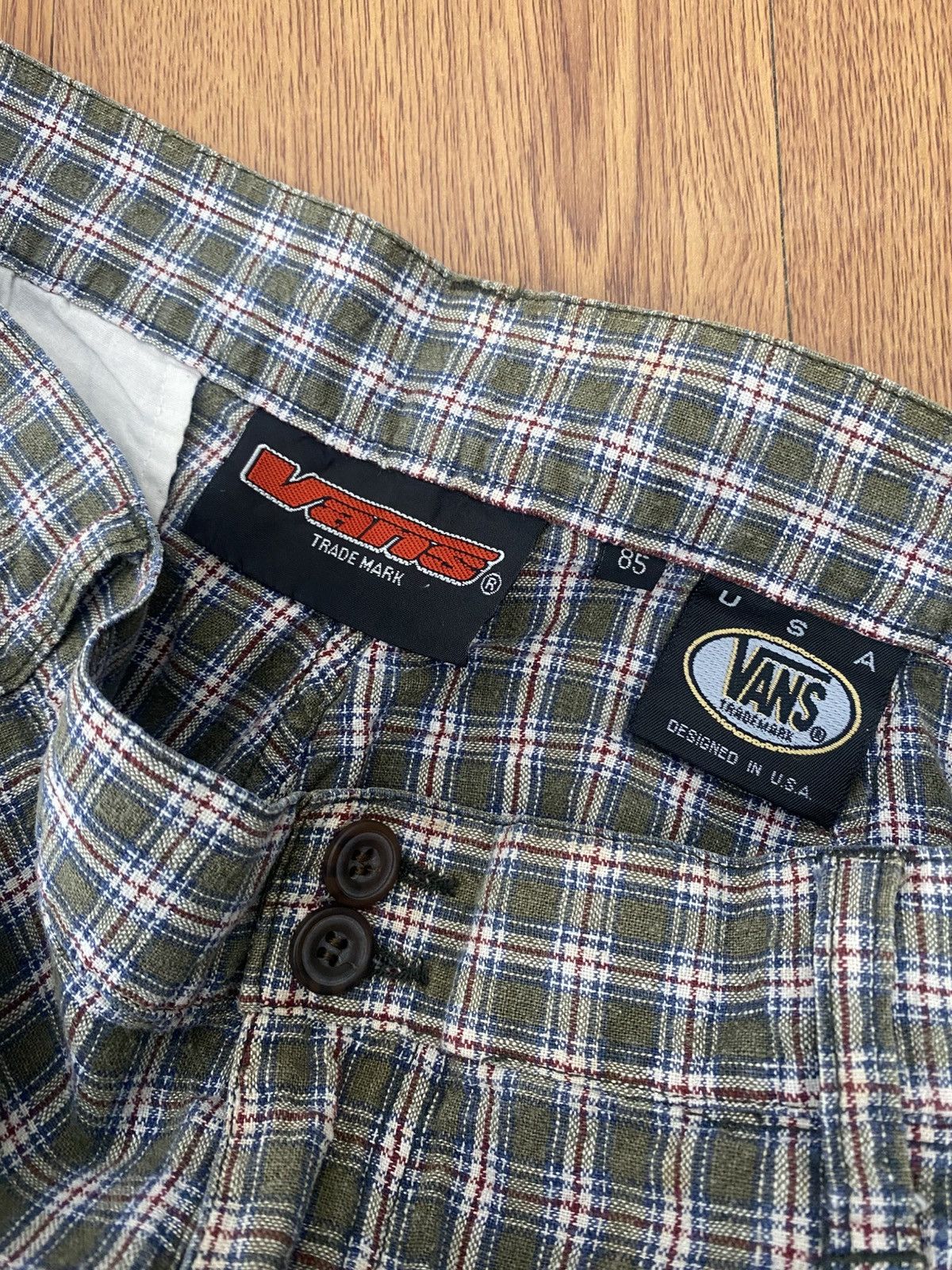Vans Vintage Vans plaid short pants Size US 32 / EU 48 - 4 Thumbnail