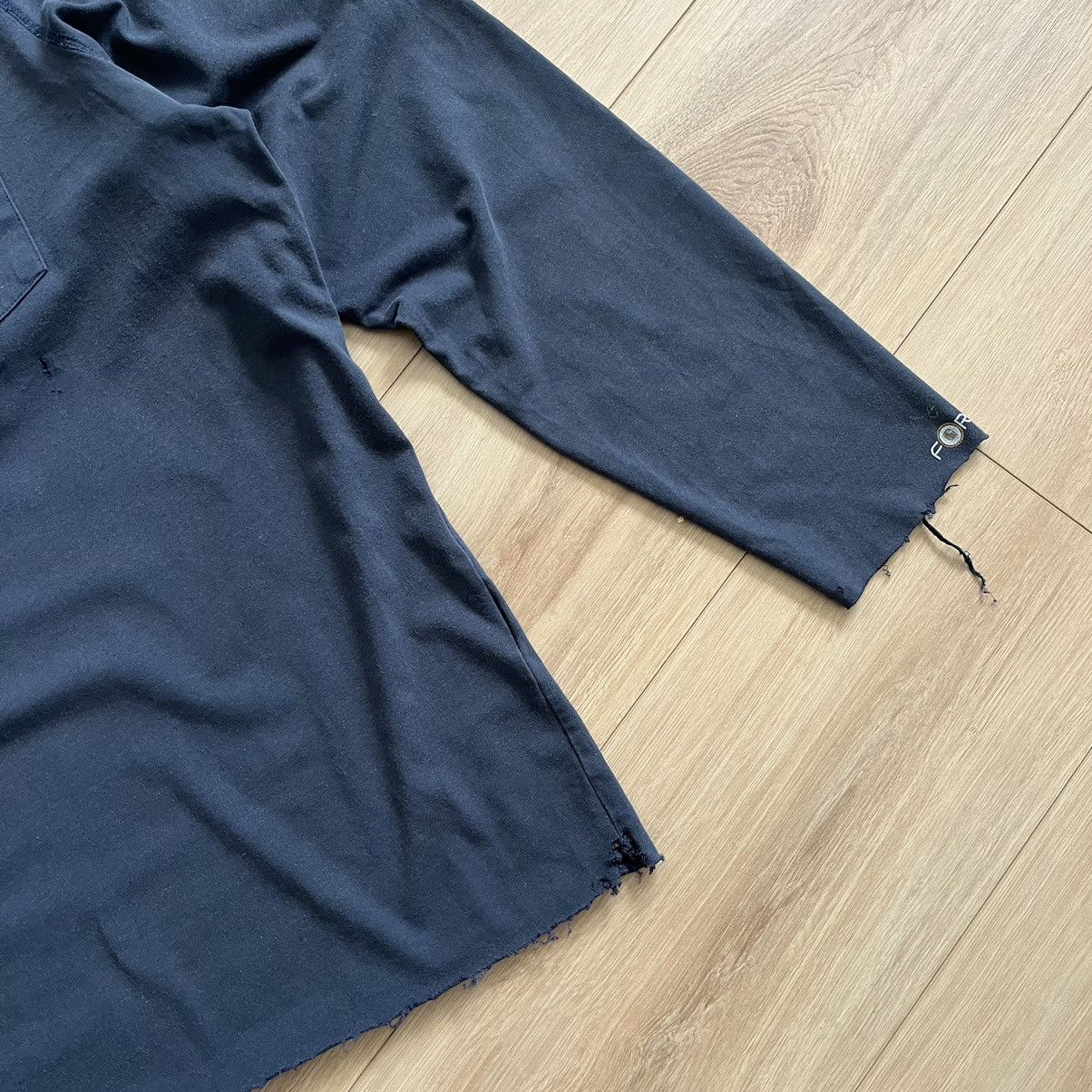Carhartt Vintage Trashed Faded Carhartt Long Sleeve Size US L / EU 52-54 / 3 - 5 Thumbnail