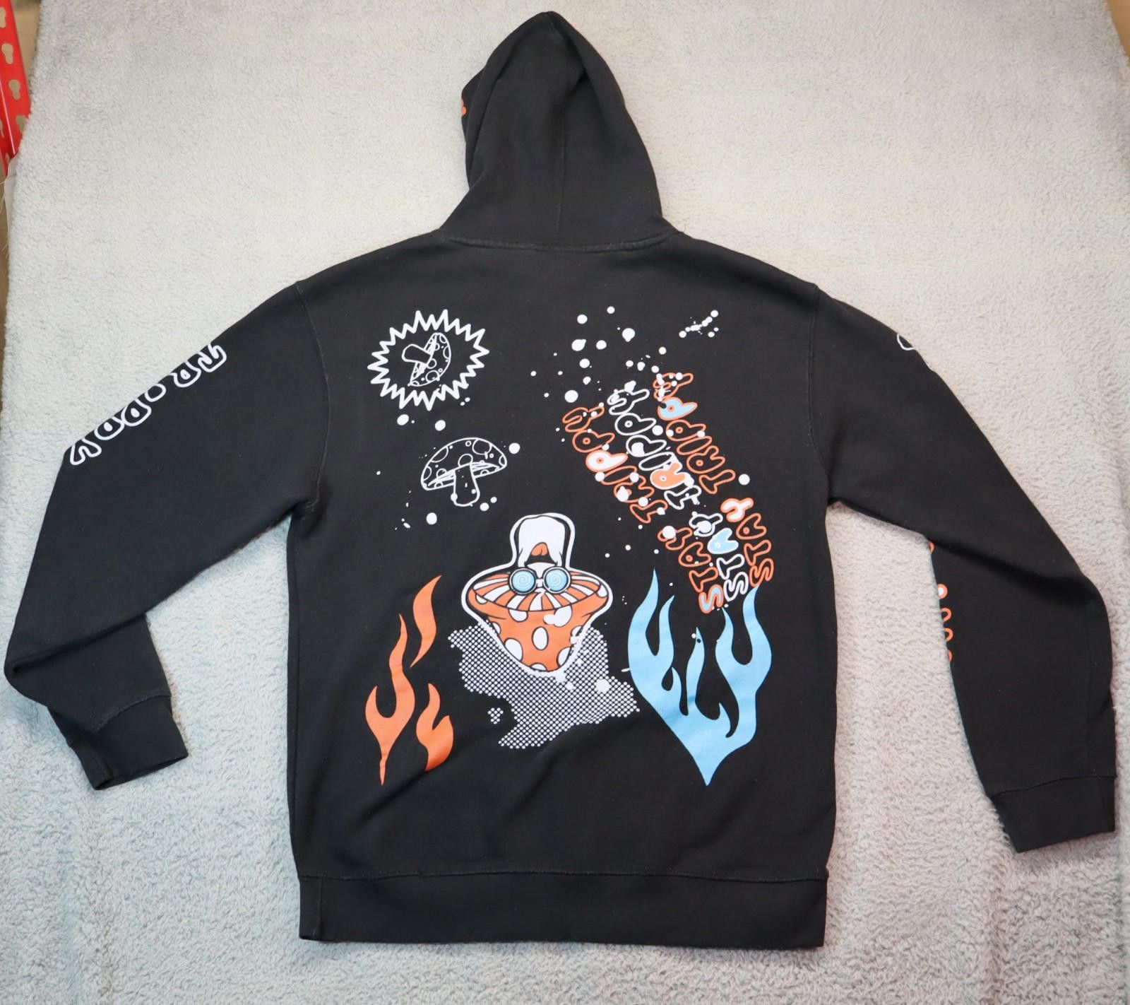 Eighty Eight Eighty Eight Hoodie Men Medium Black Stay Trippy Mushrooms Size US L / EU 52-54 / 3 - 9 Thumbnail
