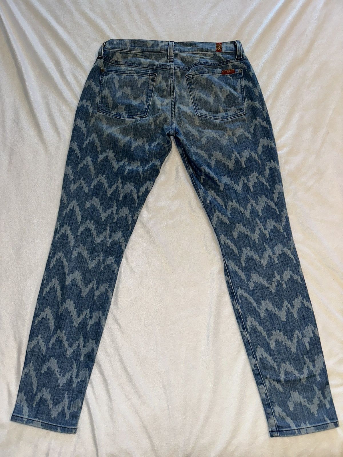 7 For All Mankind 7 Seven For All Mankind the Cropped Skinny Size-30" X 27.5" Size 30" / US 8 / IT 44 - 9 Thumbnail