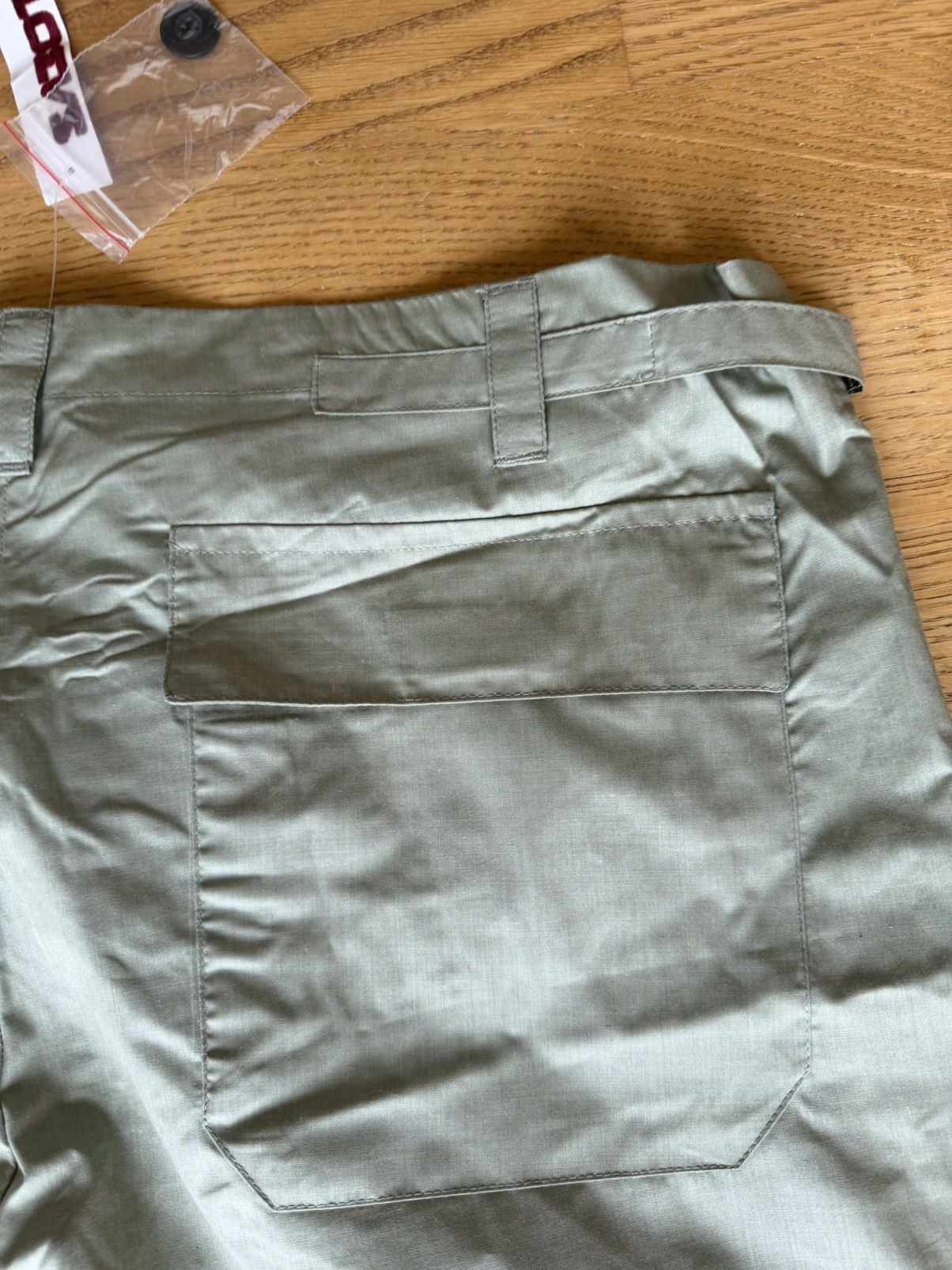 Walter Van Beirendonck NOS Early 90‘s Sabotage - Velcro Cropped pants Size US 35 - 16 Thumbnail