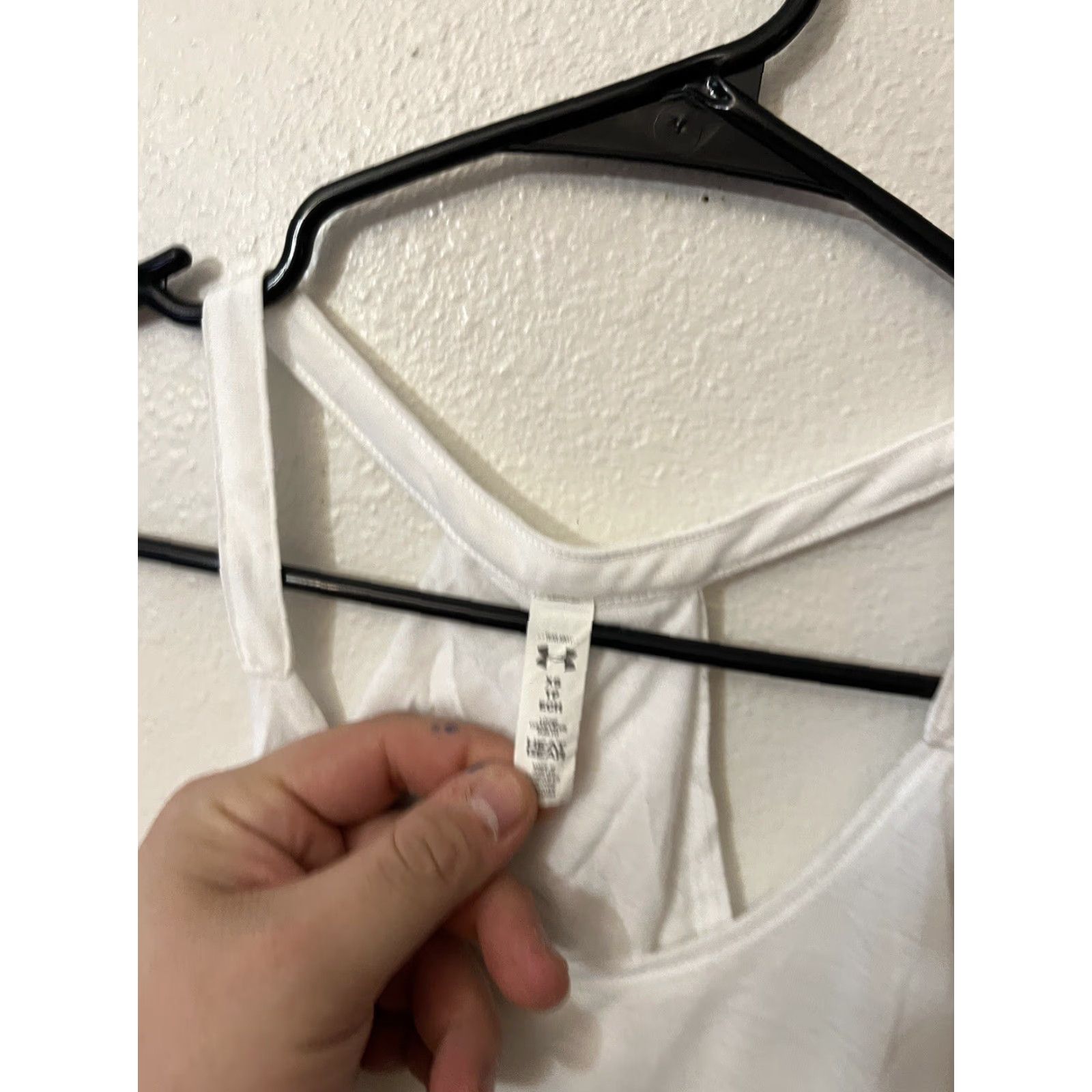 Under Armour VINTAGE Under Armour Shirt Womens XS White 100% Cotton Sleeveless Logo Running Outdoor Modern Womens Size XS / US 0-2 / IT 36-38 - 2 Thumbnail