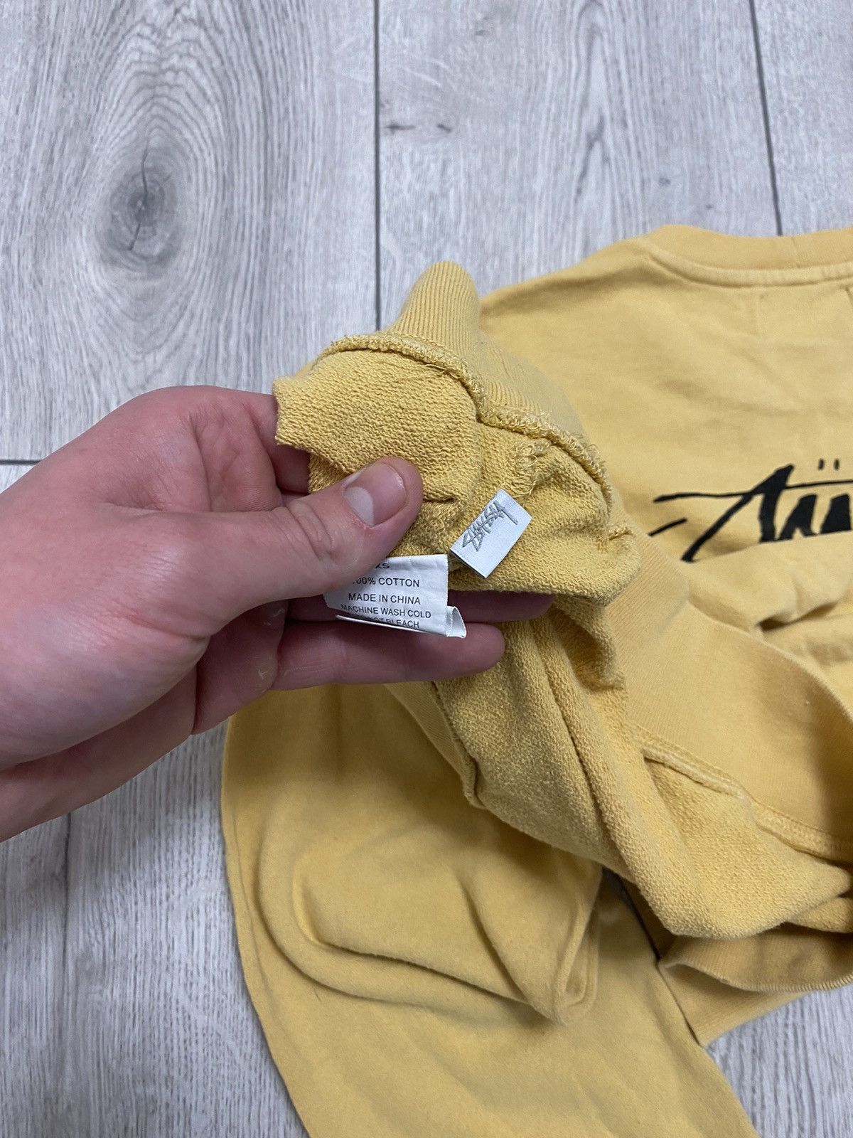 Stussy vintage stussy Y2K big logo gold rare crppped sweatshirt Size S / US 4 / IT 40 - 6 Thumbnail