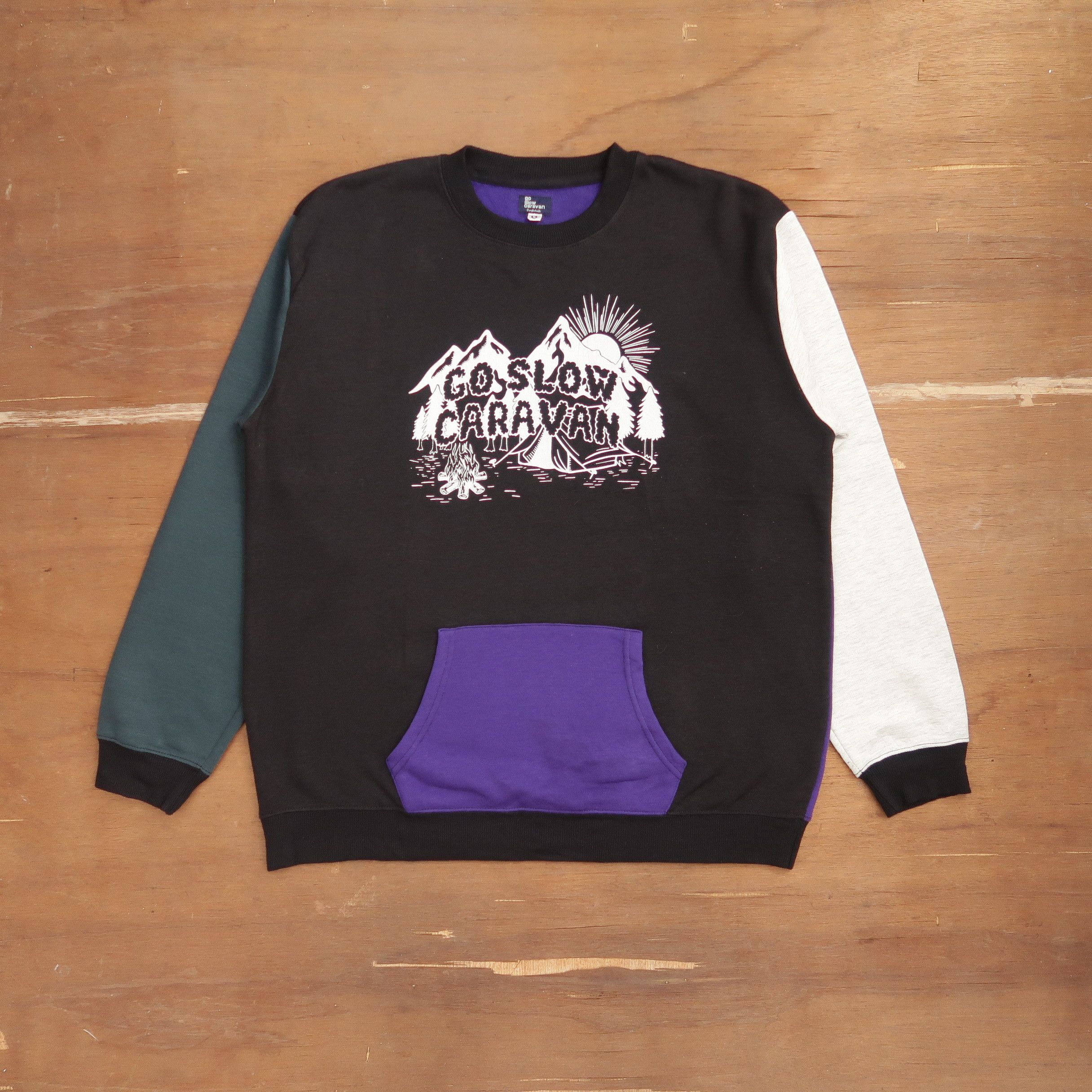 Le Grande Bleu (L.G.B.) Go Slow Caravan Japan Spell Out Sweatshirt