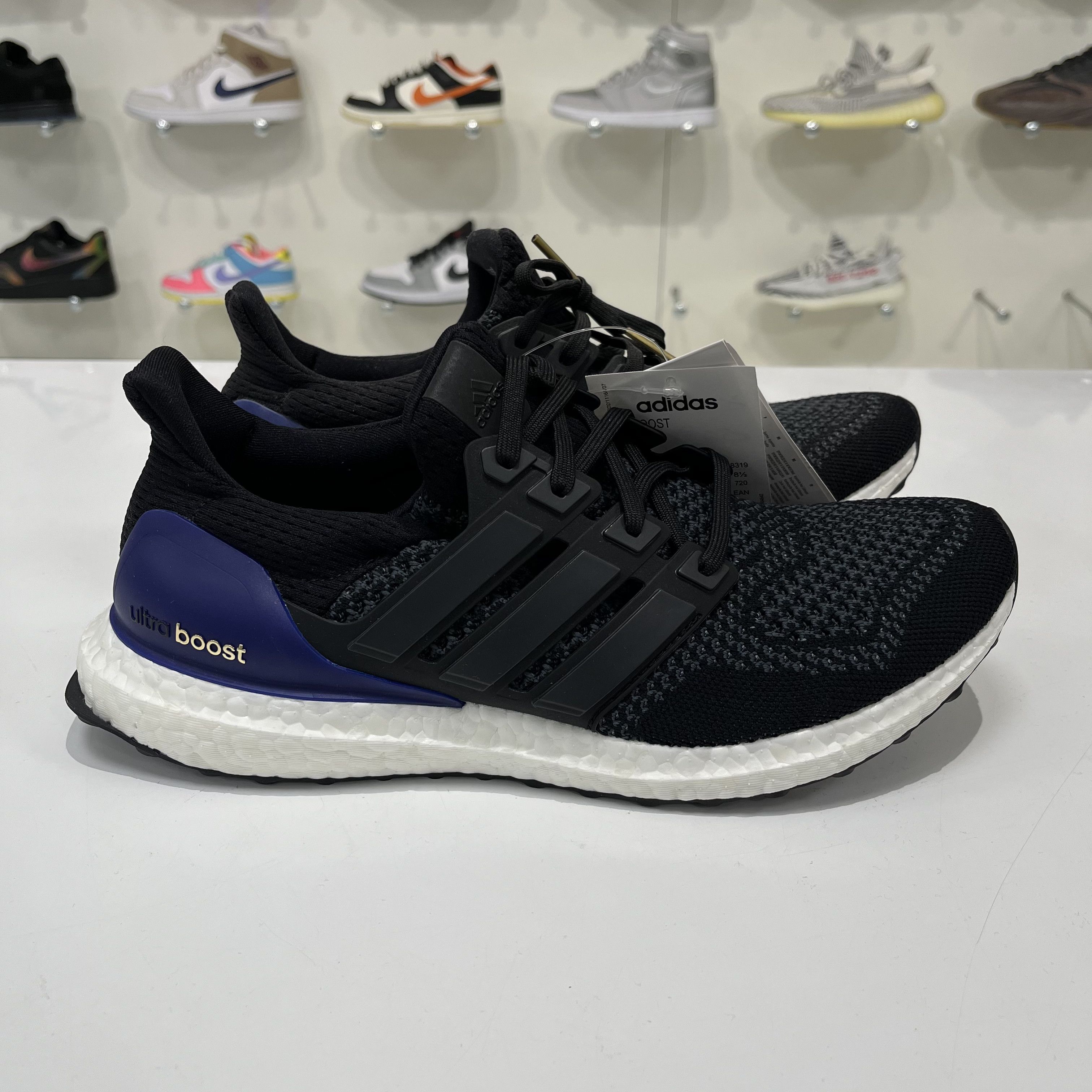Adidas Adidas Ultra Boost OG 2018/2020 Size US 9 / EU 42 - 4 Thumbnail