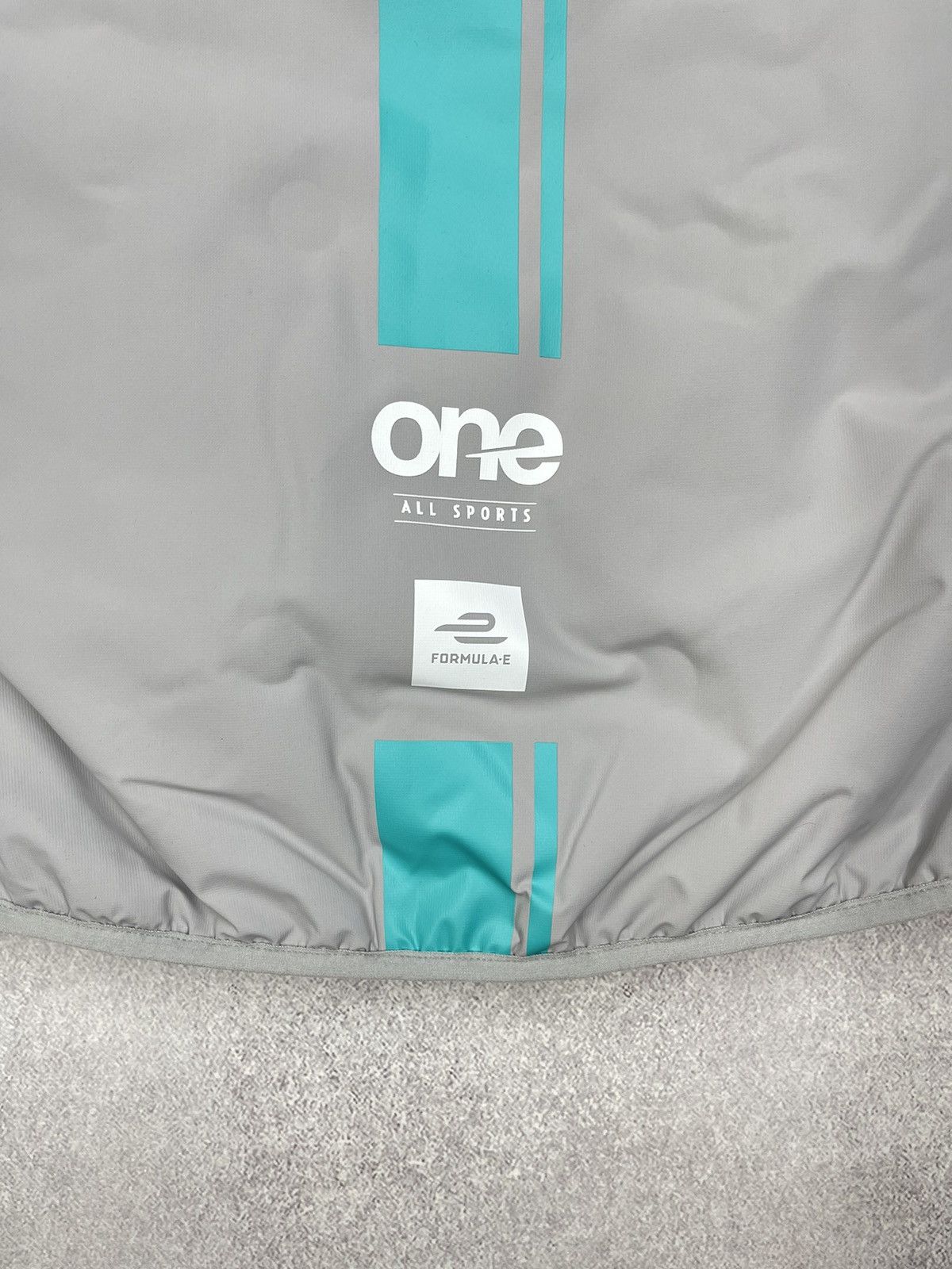 Formula 1 Racing Jaguar I Pace Etrophy Vest Grey Michelin F1 Size US S / EU 44-46 / 1 - 9 Thumbnail