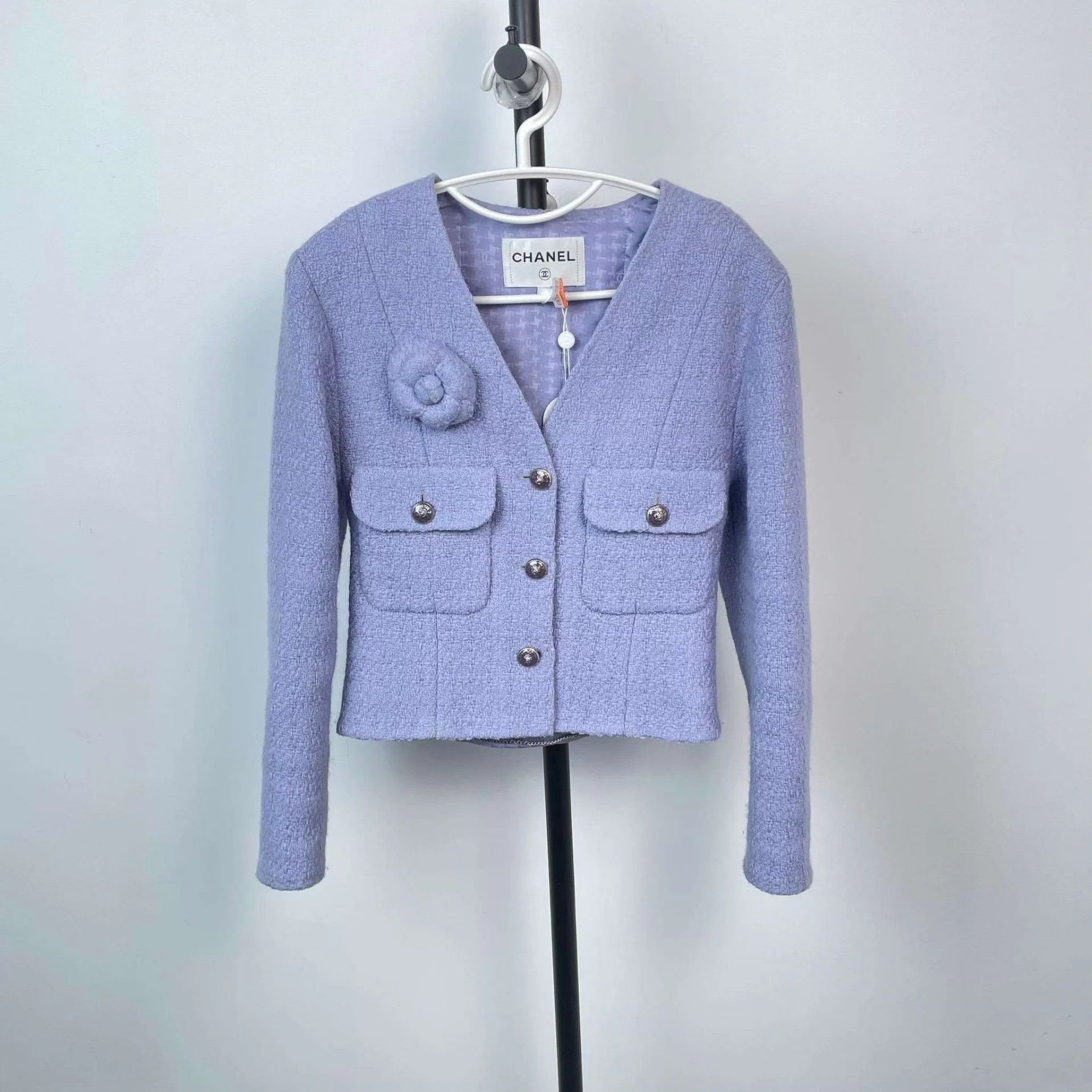 Chanel Chanel Manchester Purple double-pocket cinched Suit 34 Size XS / US 0-2 / IT 36-38 - 2 Thumbnail