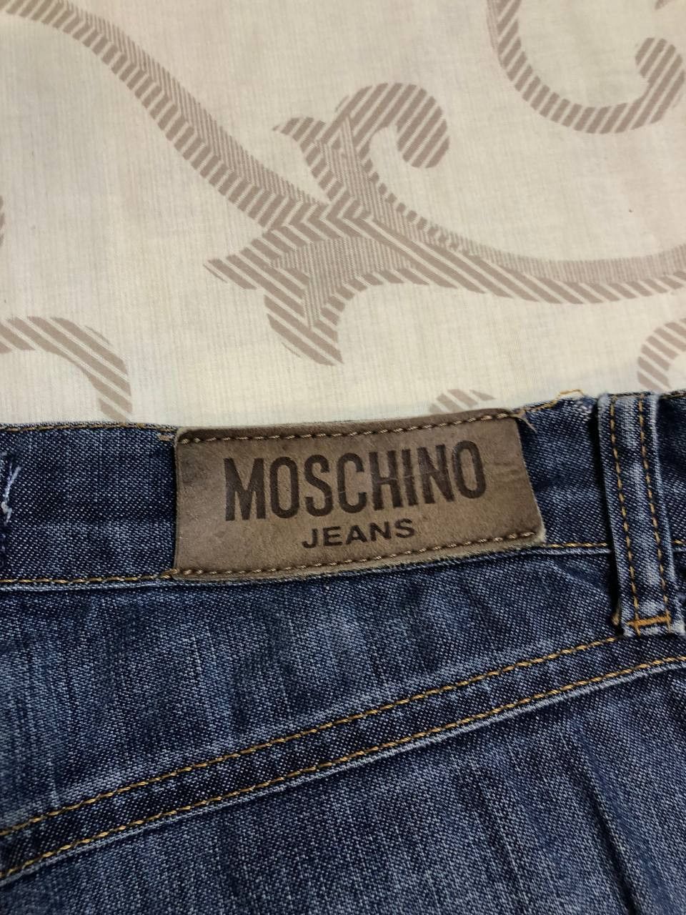 Moschino Vintage 90s Moschino Washed Denim Jeans Size 27" / US 4 / IT 40 - 5 Thumbnail
