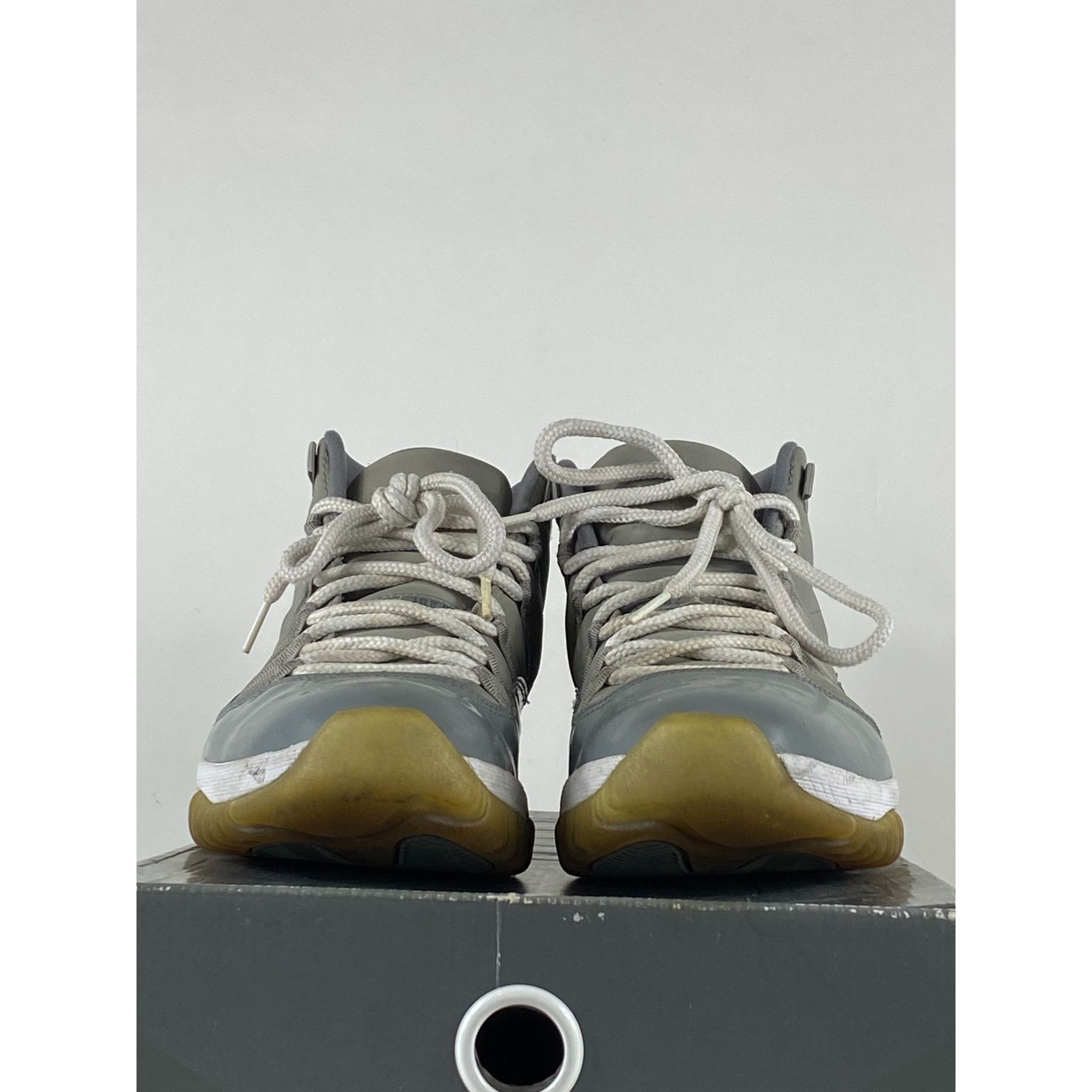 Jordan Brand Air Jordan 11 Retro Cool Grey (2010) 378037-001 Size 10.5 US Size US 10.5 / EU 43-44 - 3 Thumbnail