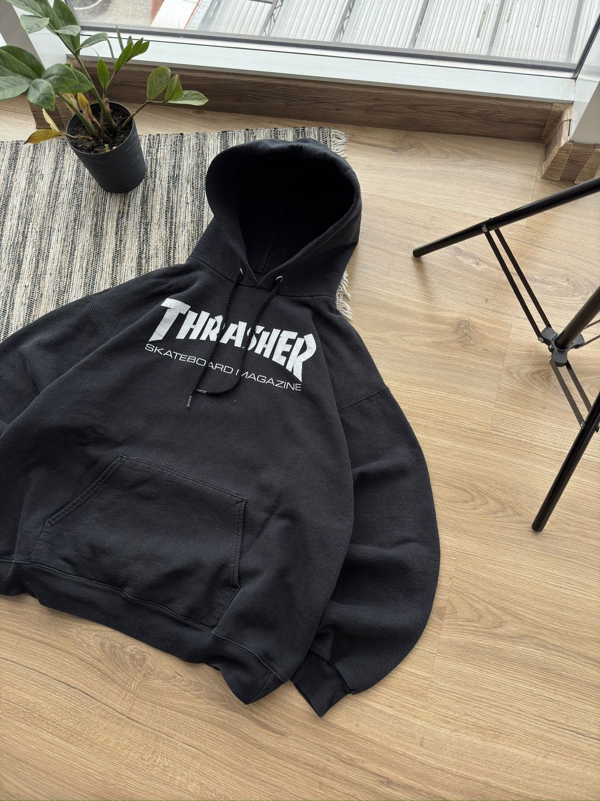 Other Vintage Thrasher big logo distressed Y2K box fit hoodie Size US M / EU 48-50 / 2 - 2 Thumbnail