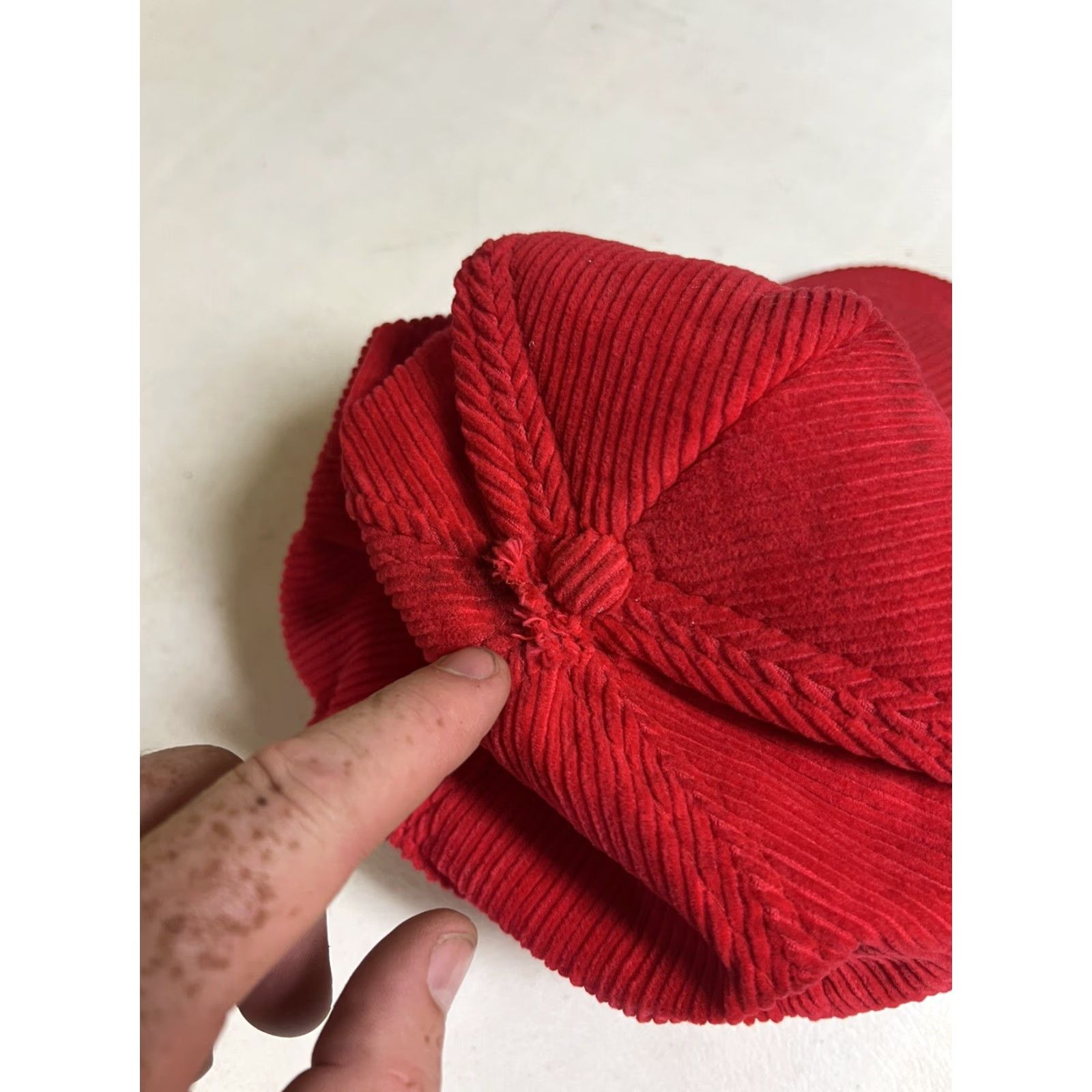 Vintage VINTAGE Corduroy Bar W. Lebanon NH Distressed Small SnapBack Men S Red Snapback Hats Size ONE SIZE - 6 Thumbnail