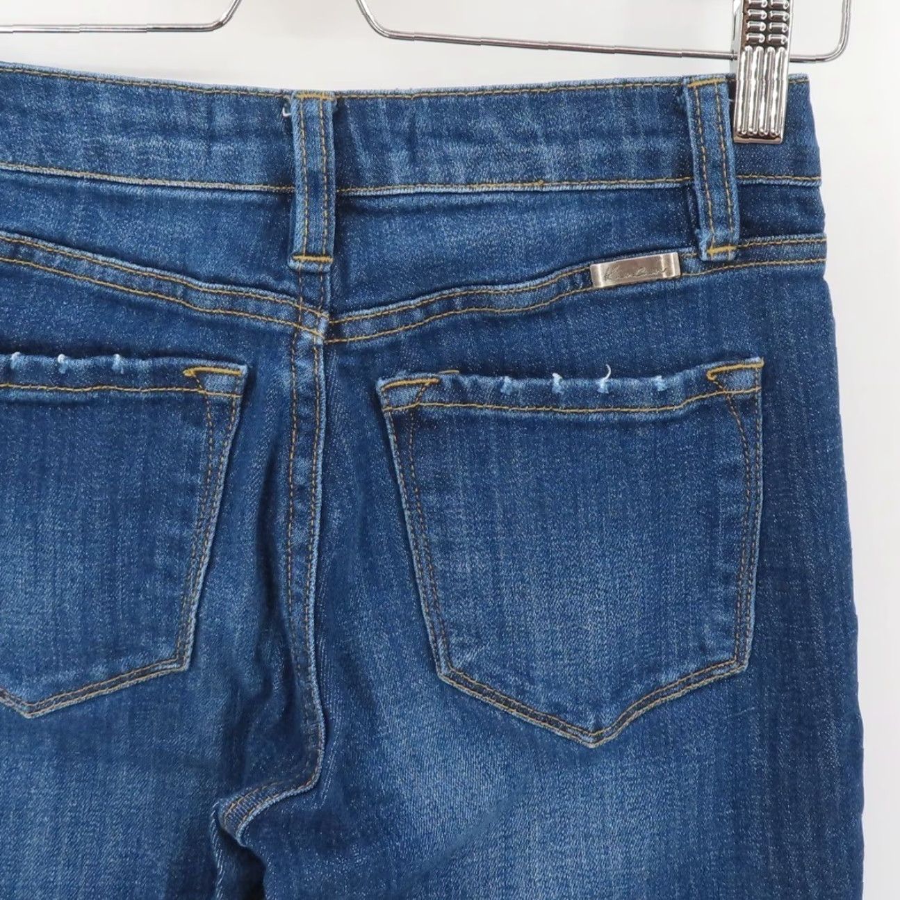 Vintage **Womens Skinny Distressed Blue Denim Jeans 33013** User: **Womens Skinny Distressed Blue Denim Jeans Style 33013** Size 42" / US 20 - 7 Thumbnail