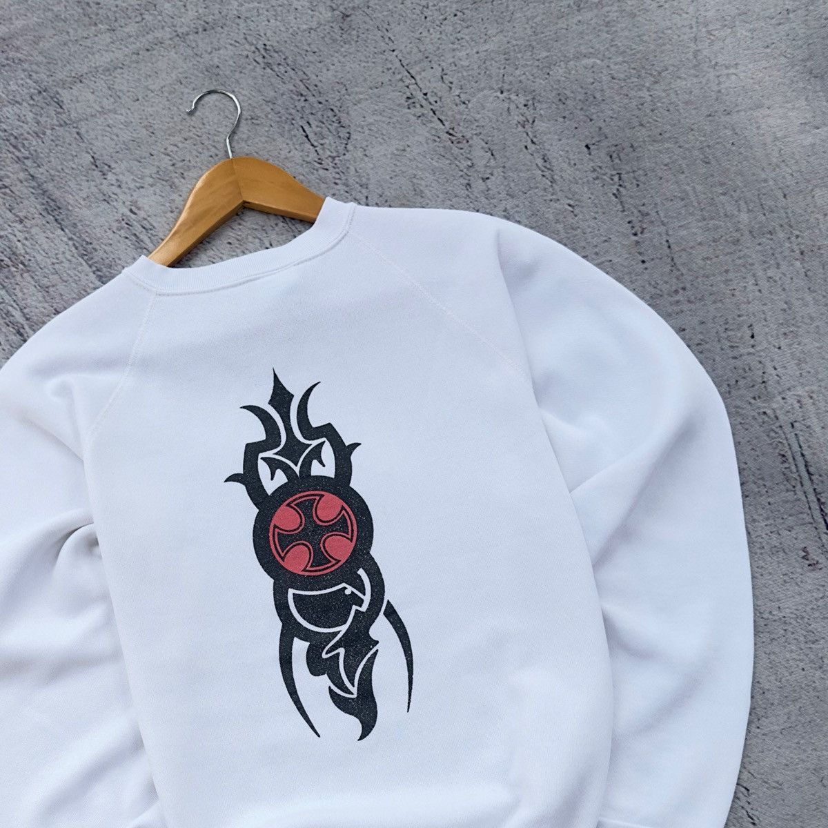 Japanese Brand VINTAGE BACK PRINT CREWNECK “TRIBAL CIRCLE” GRAPHIC 90’S Size US M / EU 48-50 / 2 - 3 Thumbnail