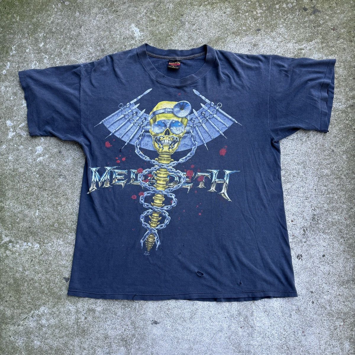 Band Tees 90s Megadeth Thrashed Faded Distressed Metal Tee ERD Grunge Size US XL / EU 56 / 4 - 1 Thumbnail