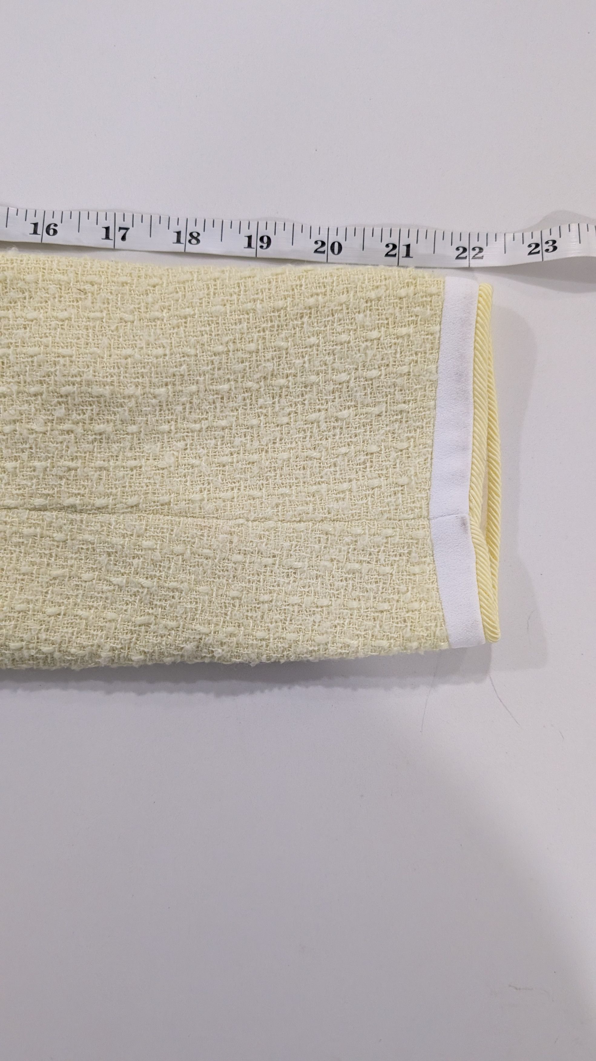 Self-Portrait Self-Portrait Yellow Bouclé Cropped Jacket Contrast Collar Size S / US 4 / IT 40 - 9 Thumbnail