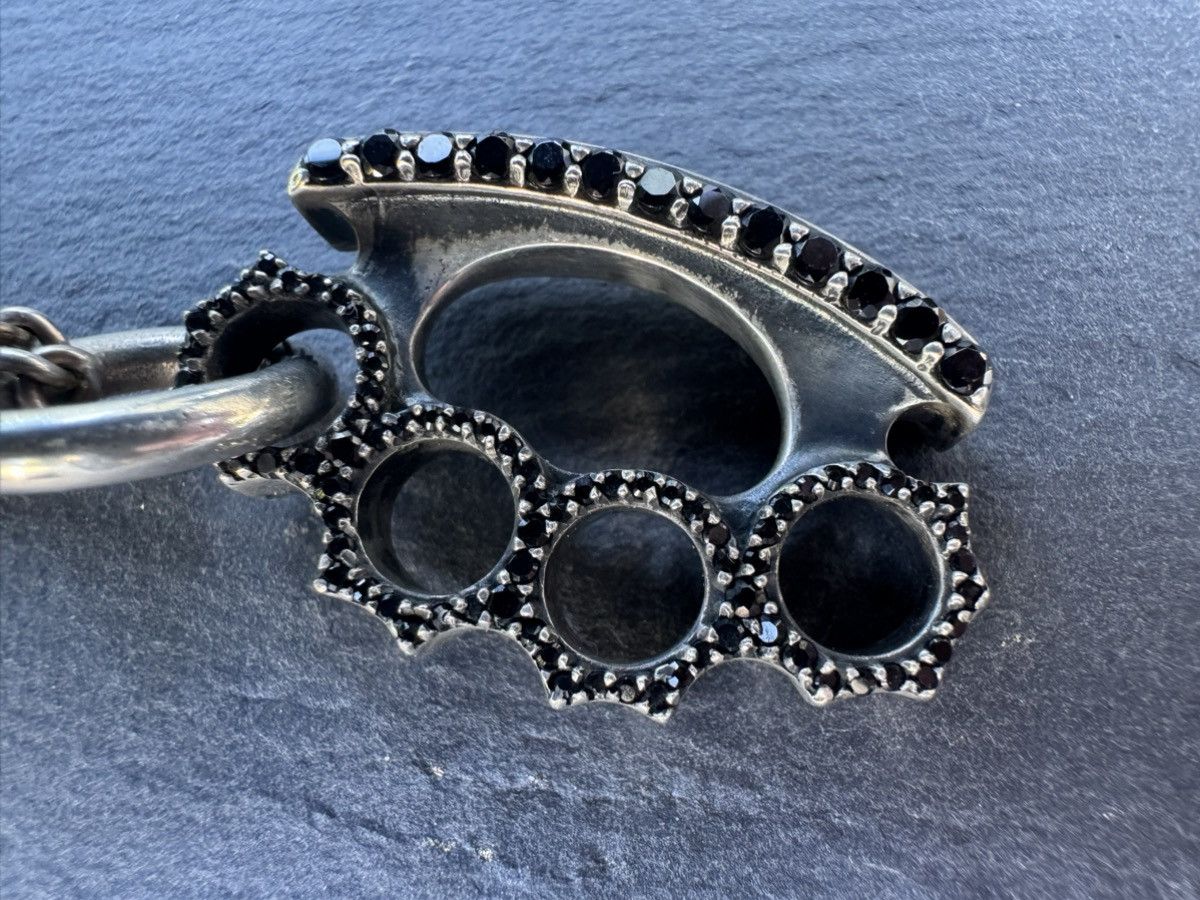 King Baby Studio ARCHIVE Queen Baby Black Pavé Knuckles & 20" MB57 Chain Size ONE SIZE - 3 Thumbnail