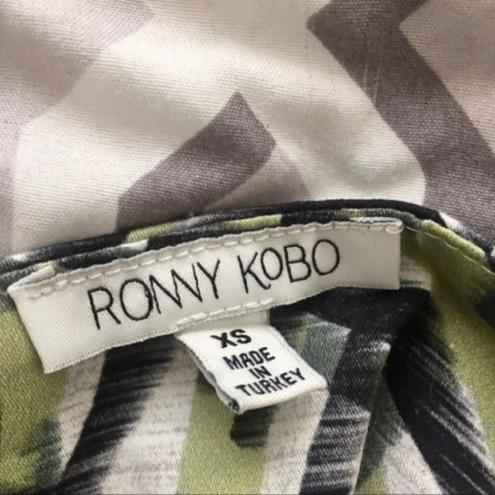 Ronny Kobo Ronny Kobo “Rica” Nile Green Grid Print Crop Tank Top XS NWT Size XS / US 0-2 / IT 36-38 - 4 Thumbnail
