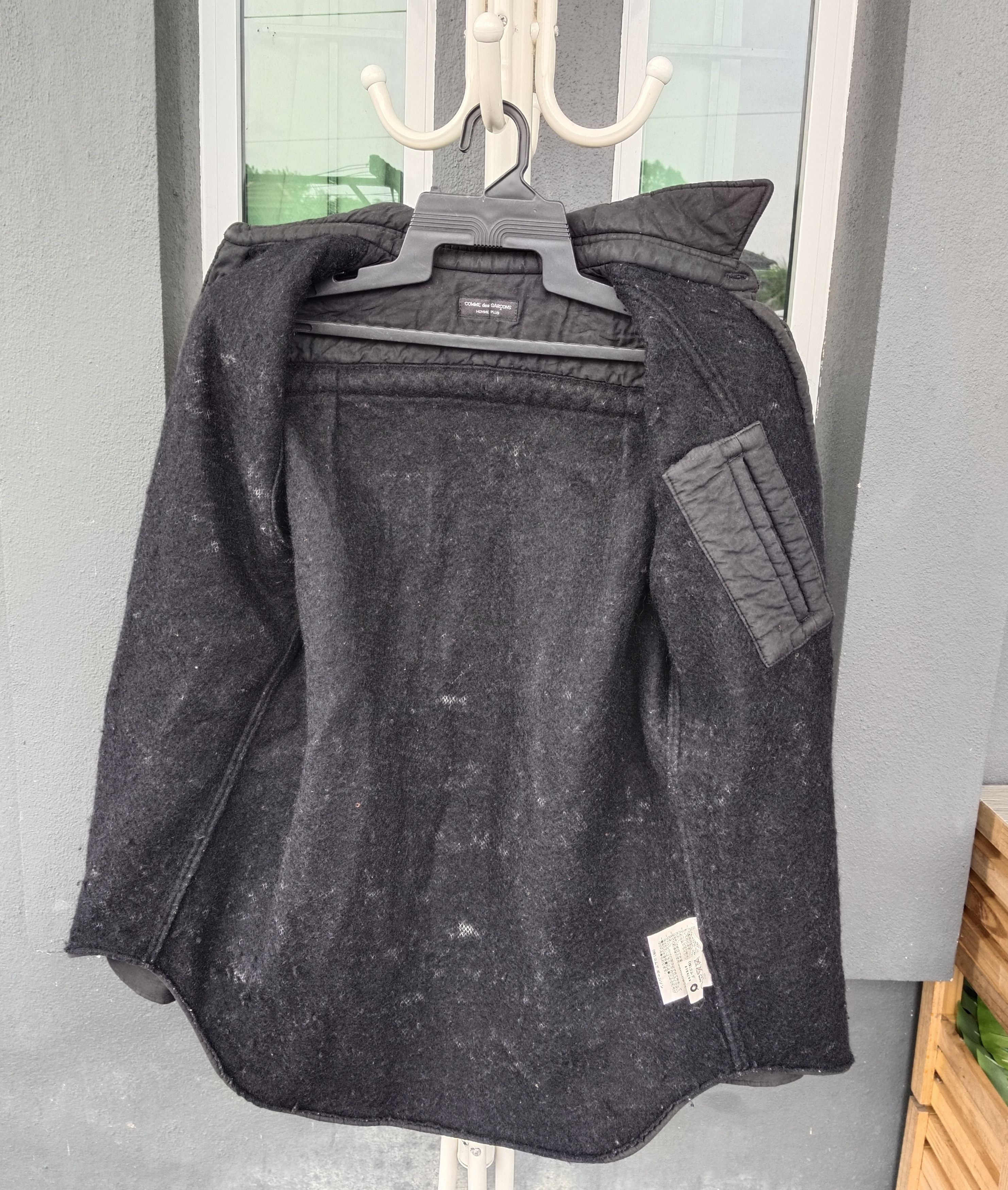 Comme des Garcons Homme Plus Comme Des Garcons Homme Plus Lining Wool Button Up Size US S / EU 44-46 / 1 - 3 Thumbnail